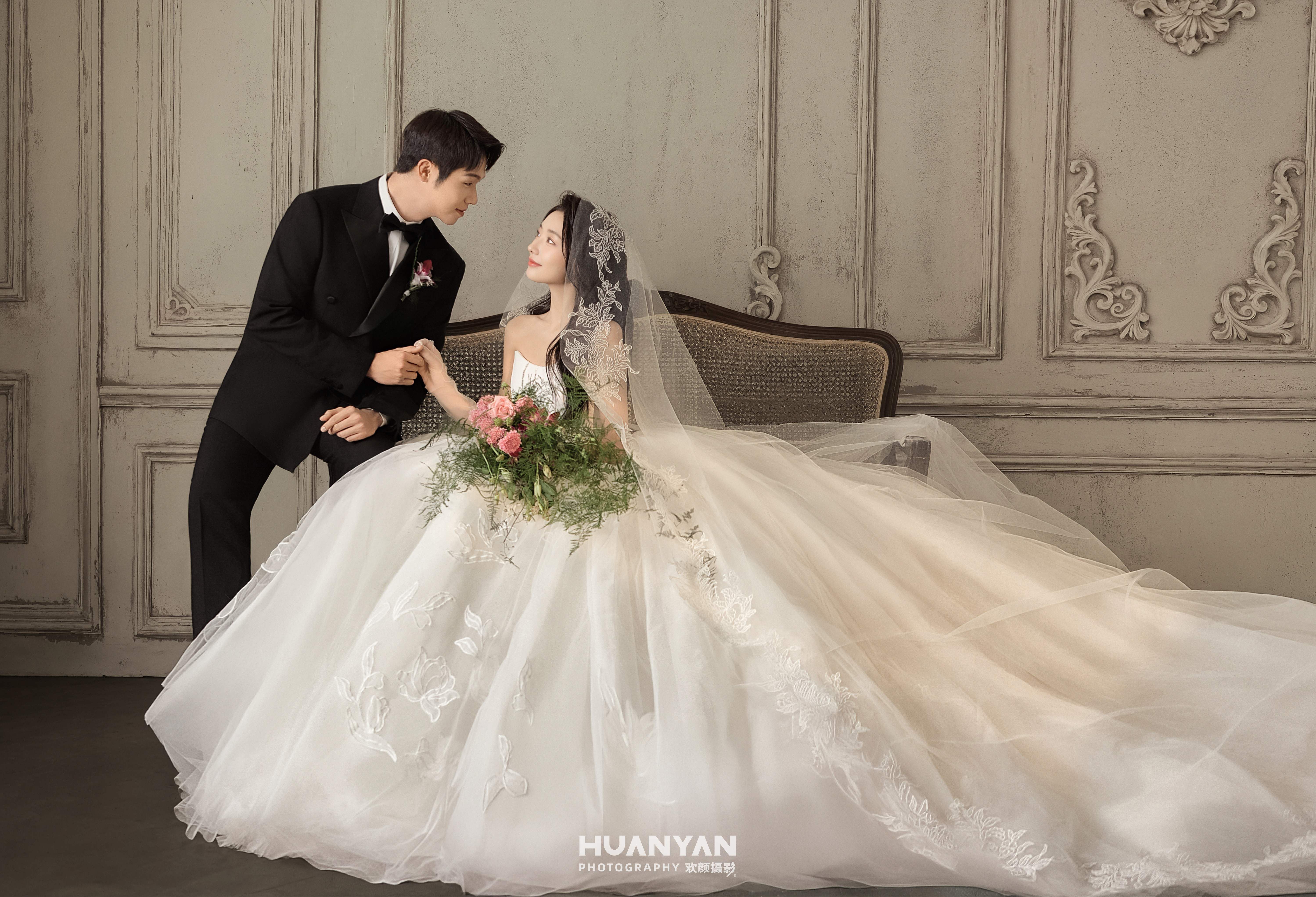 韩式浪漫客片第7张｜高级感风婚纱照，摄于南法庄园