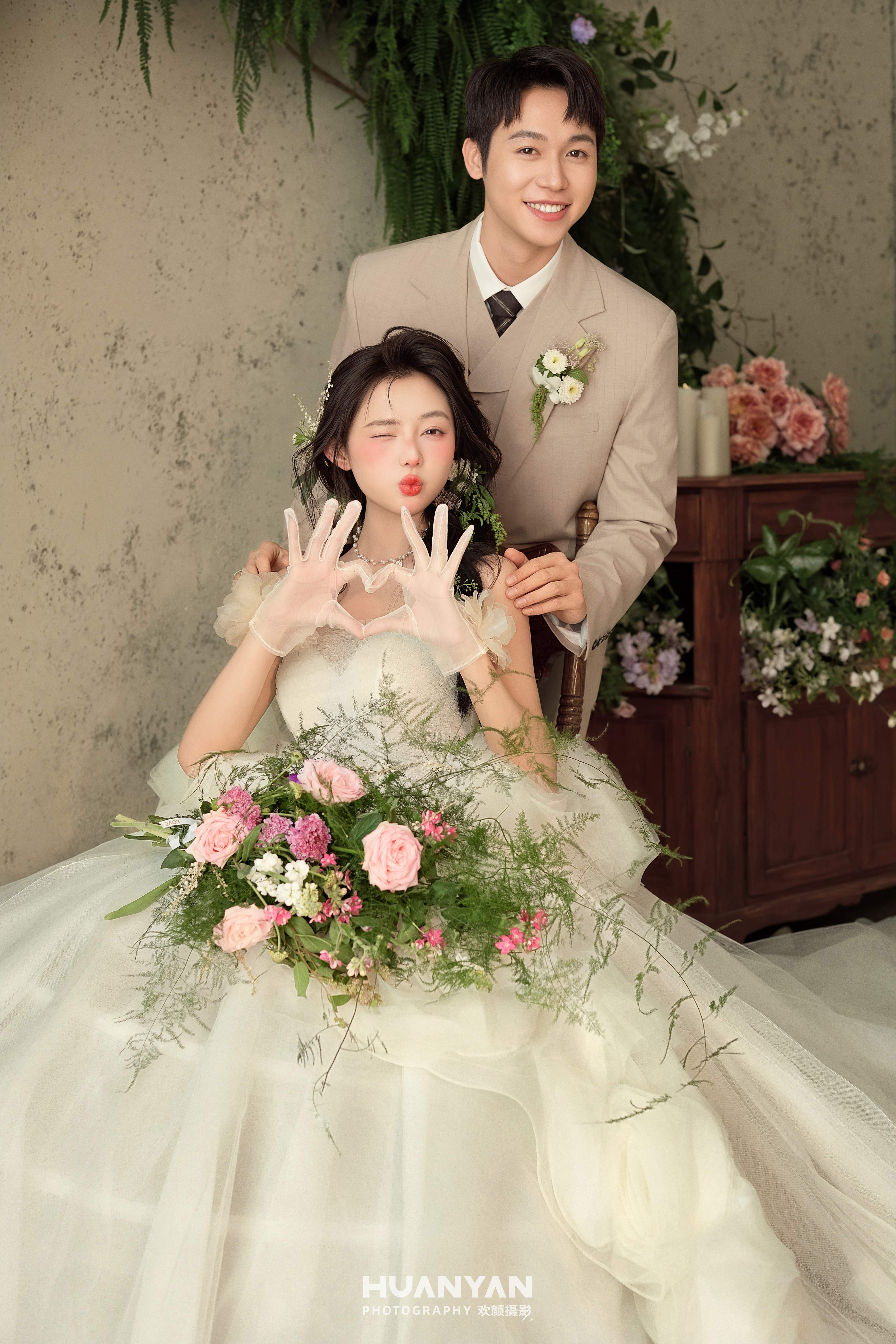 花影与共客片第3张｜仪式感风婚纱照，摄于南法庄园