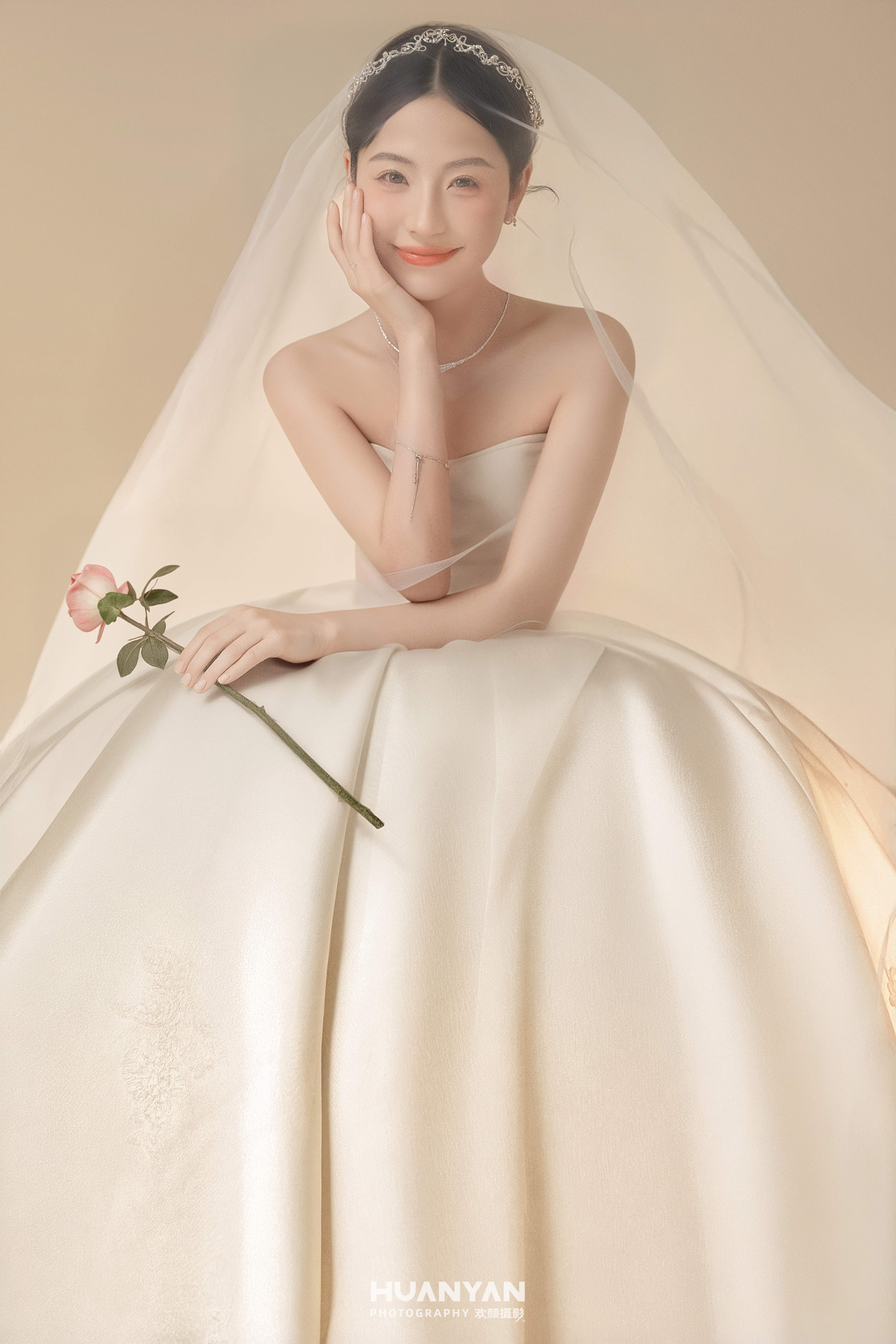 高级感风婚纱照 · 南法庄园场景 · 爱意满盈客片