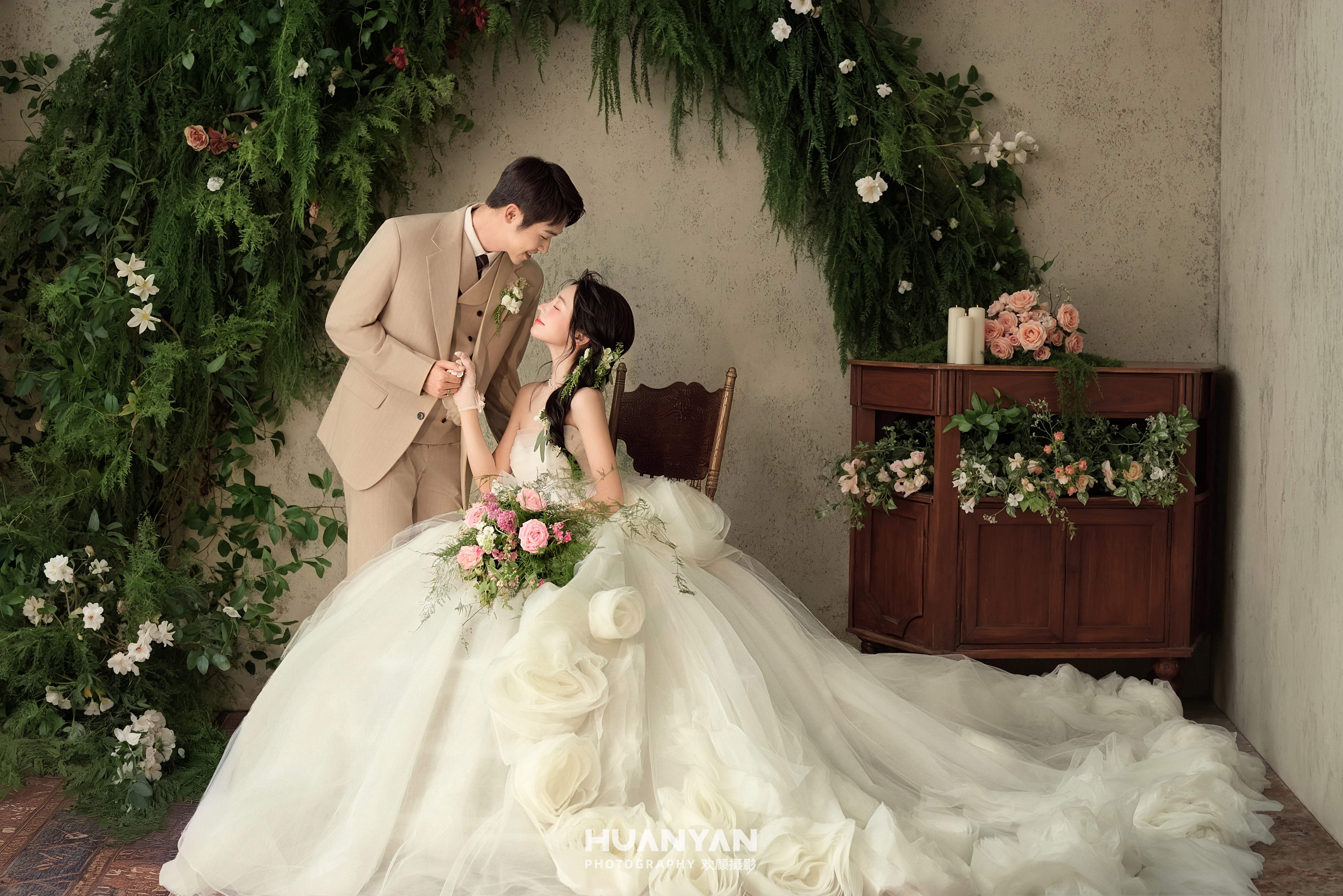 花影与共客片第11张｜仪式感风婚纱照，摄于南法庄园