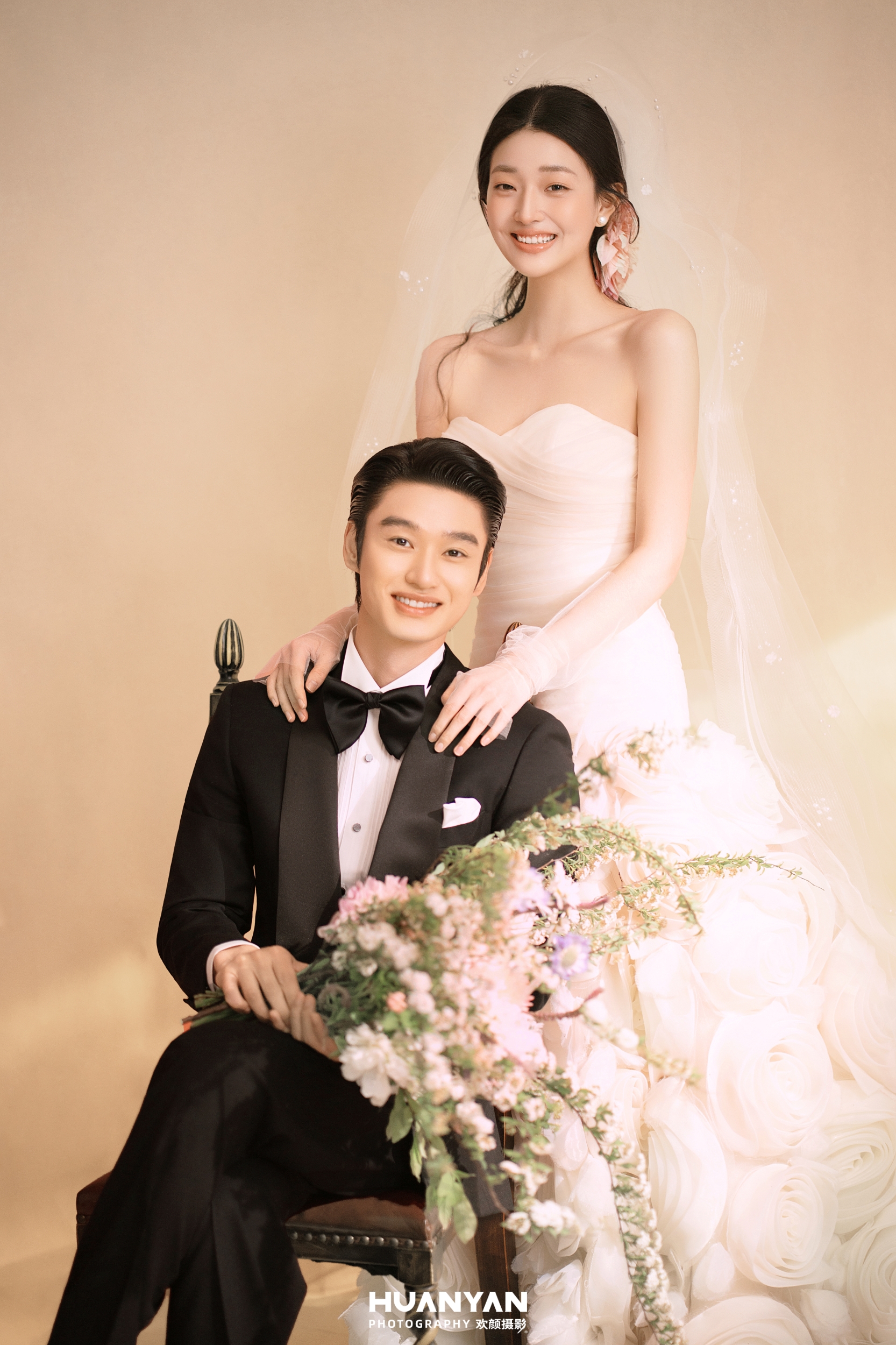 高级感风婚纱照 · 室内场景 · 柔光予你客片
