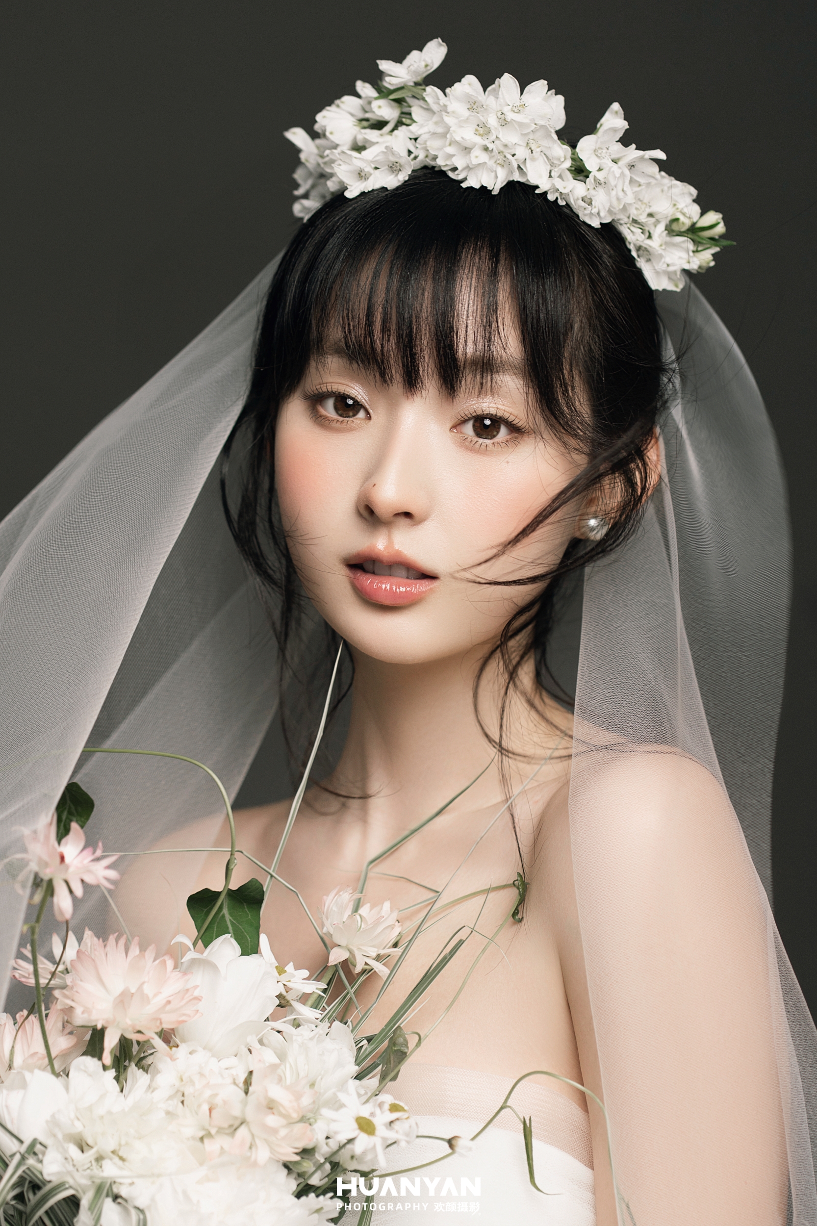 高级感风婚纱照 · 室内场景 · 云间甜梦客片