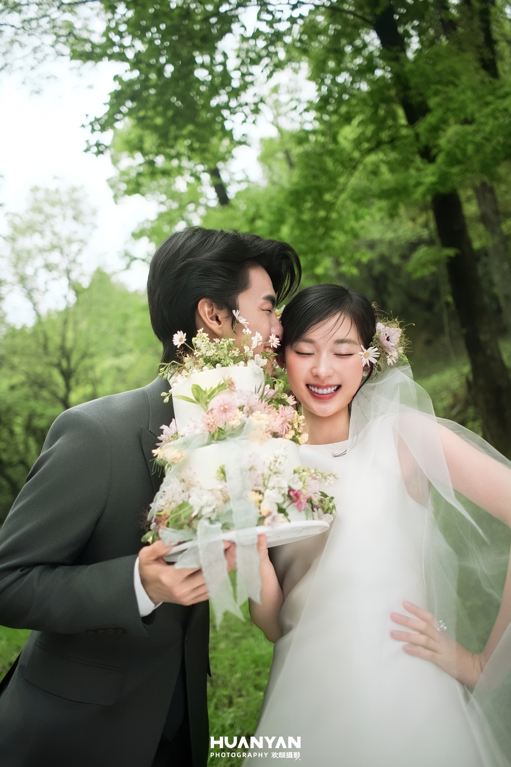 草地轻氧风婚纱照实拍（森屿漫光系列）