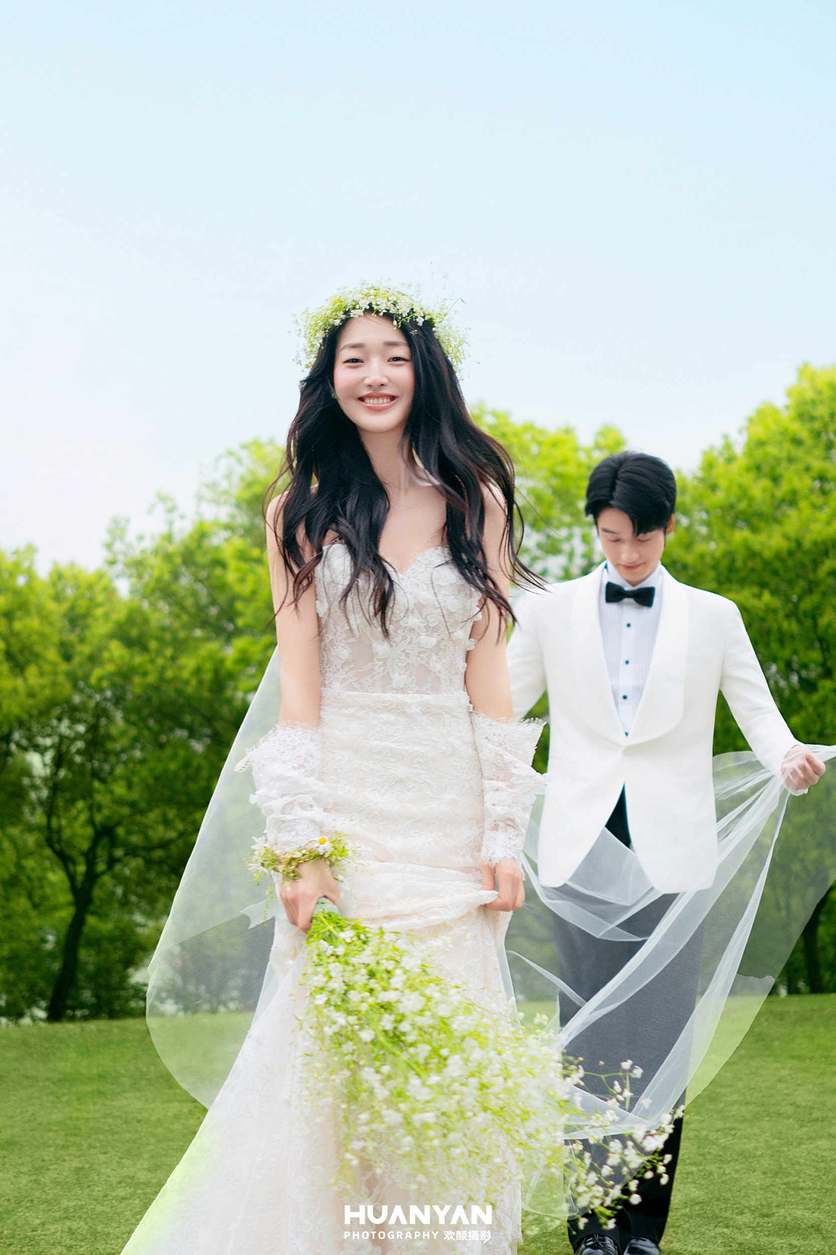 轻氧风婚纱照 · 草地场景 · 森野星漫客片