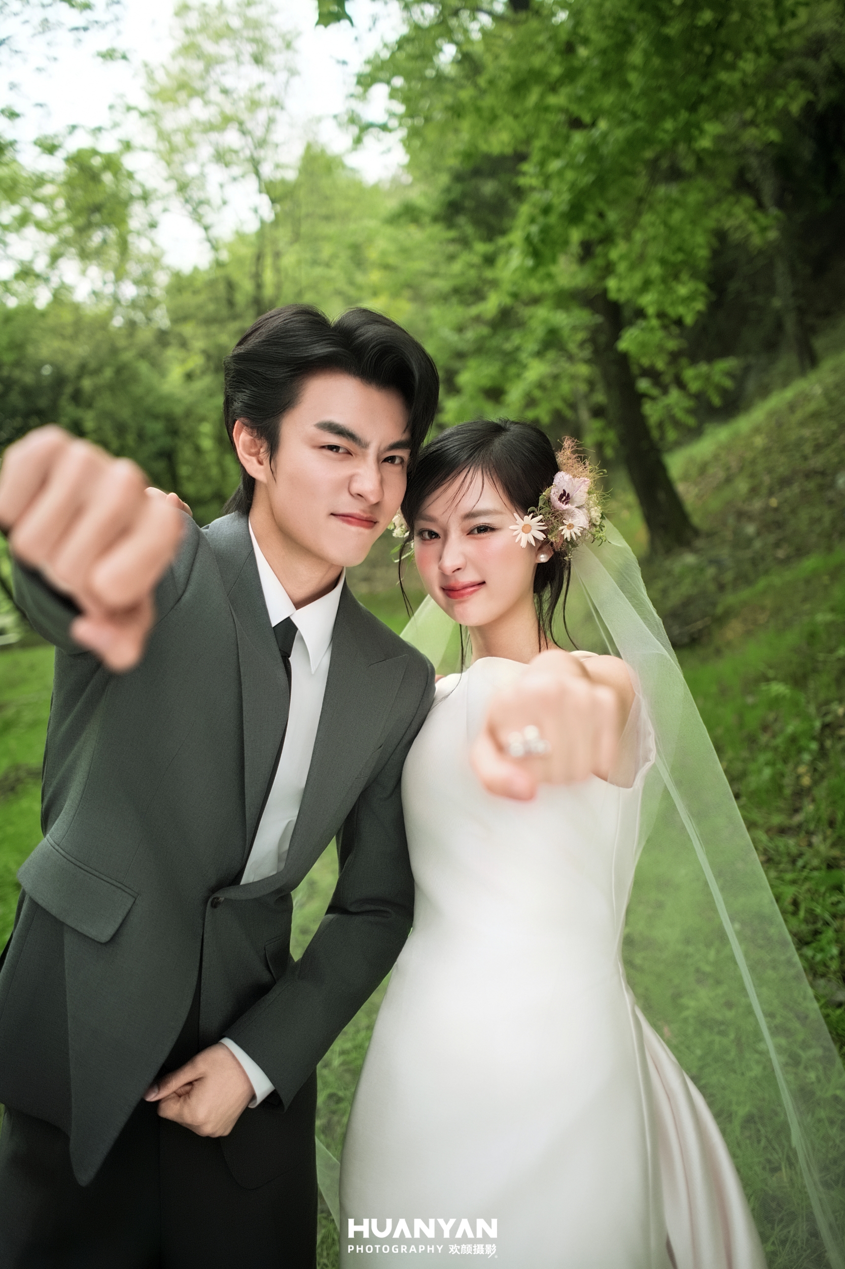 草地轻氧风婚纱照实拍（森屿漫光系列）