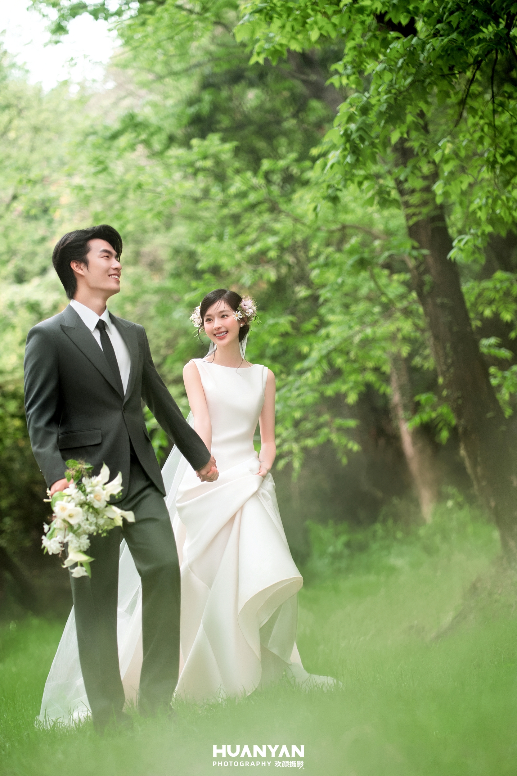 草地轻氧风婚纱照实拍（森屿漫光系列）
