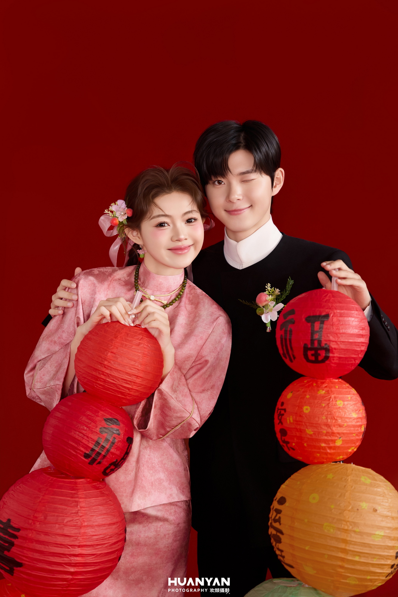 粉锦喜鲤客片第7张｜喜嫁风婚纱照，摄于室内