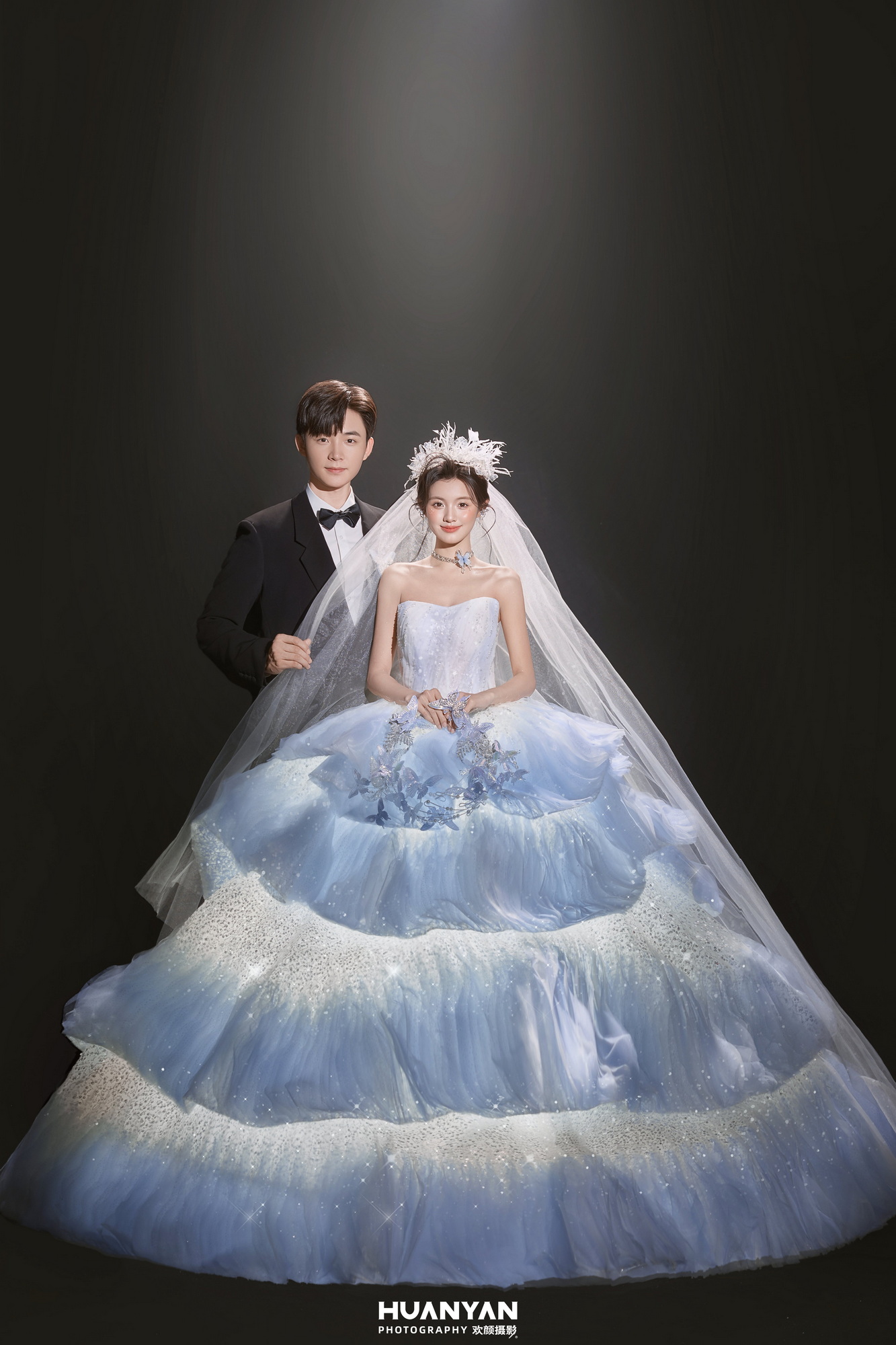 蓝屿星梦：森系风婚纱照草地实拍