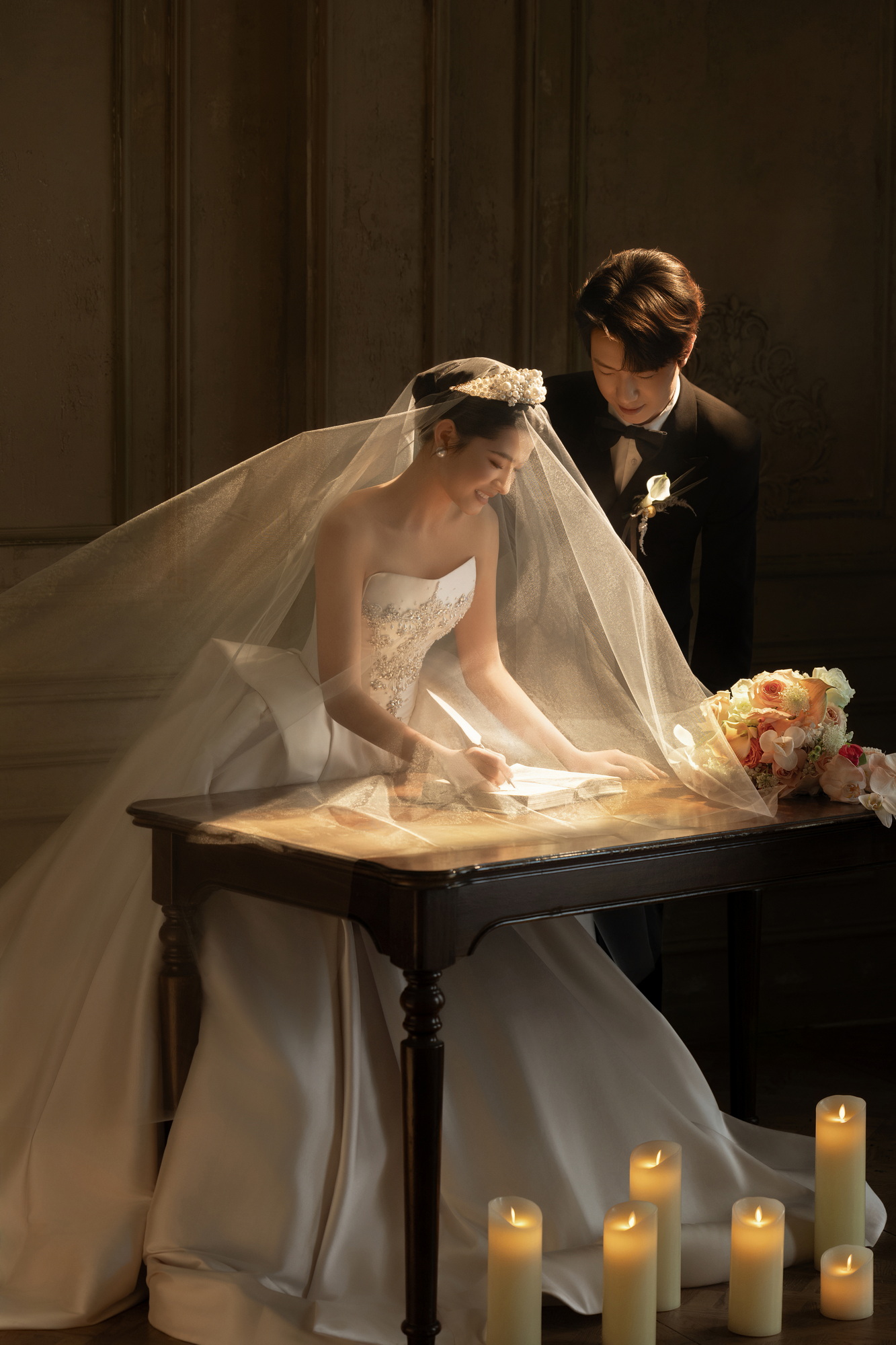 室内简约风婚纱照实拍（誓言书系列）