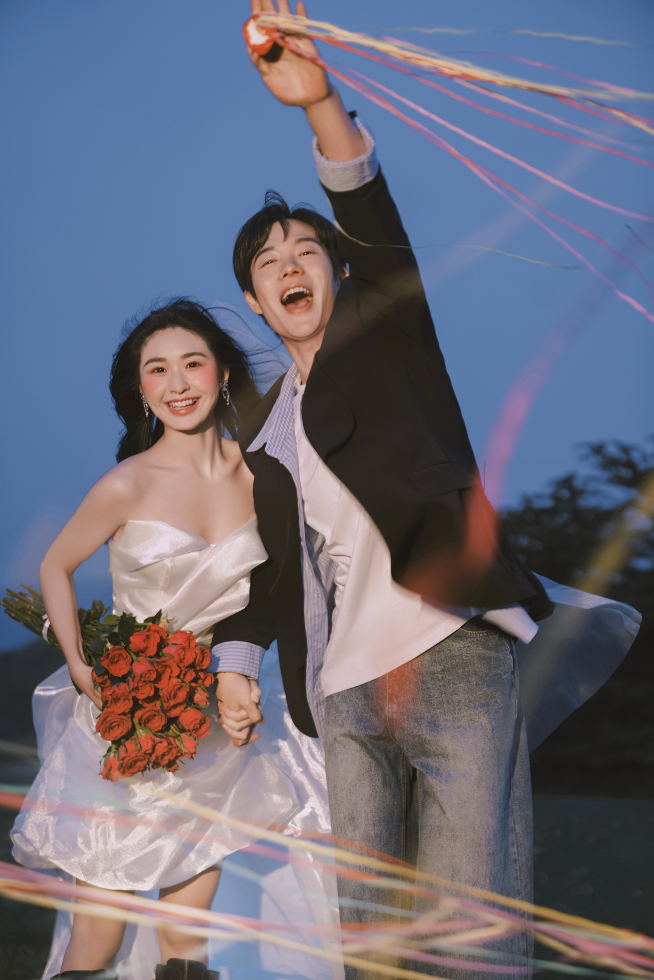 极简风婚纱照 · 室内场景 · 晚风告白客片