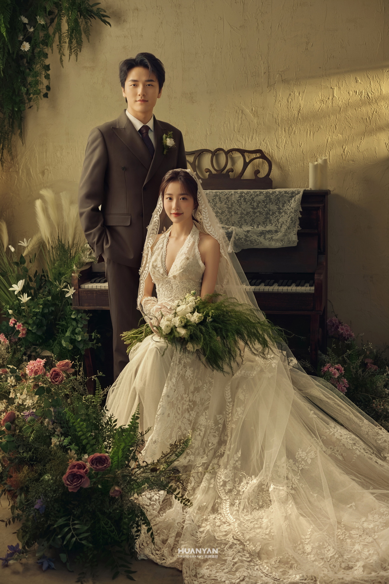暮光秘语客片第11张｜高级感风婚纱照，摄于夕阳