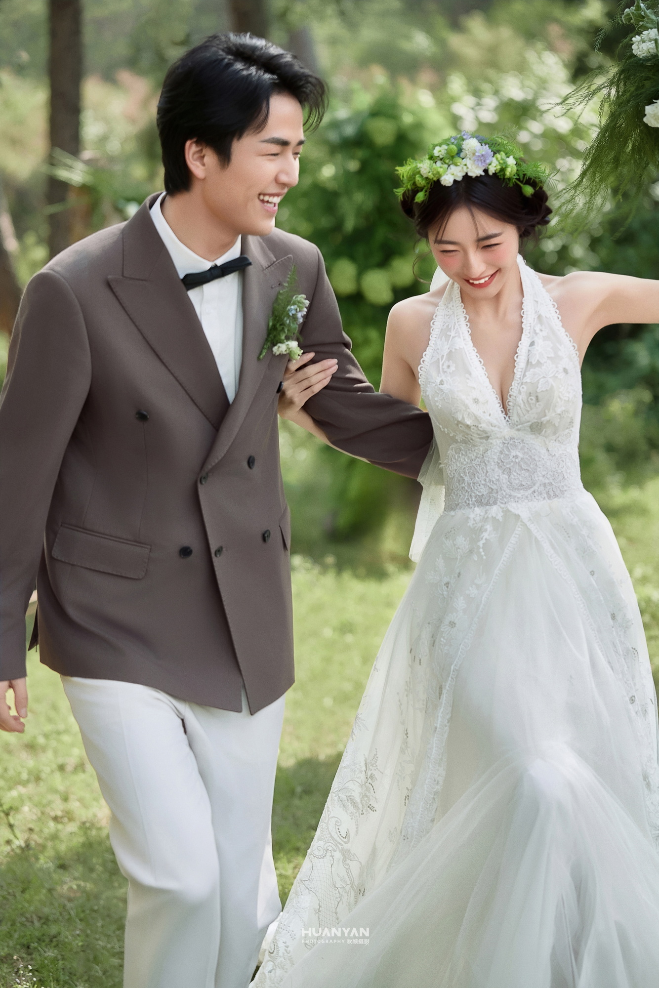 轻氧风婚纱照 · 草地场景 · 绿野告白客片