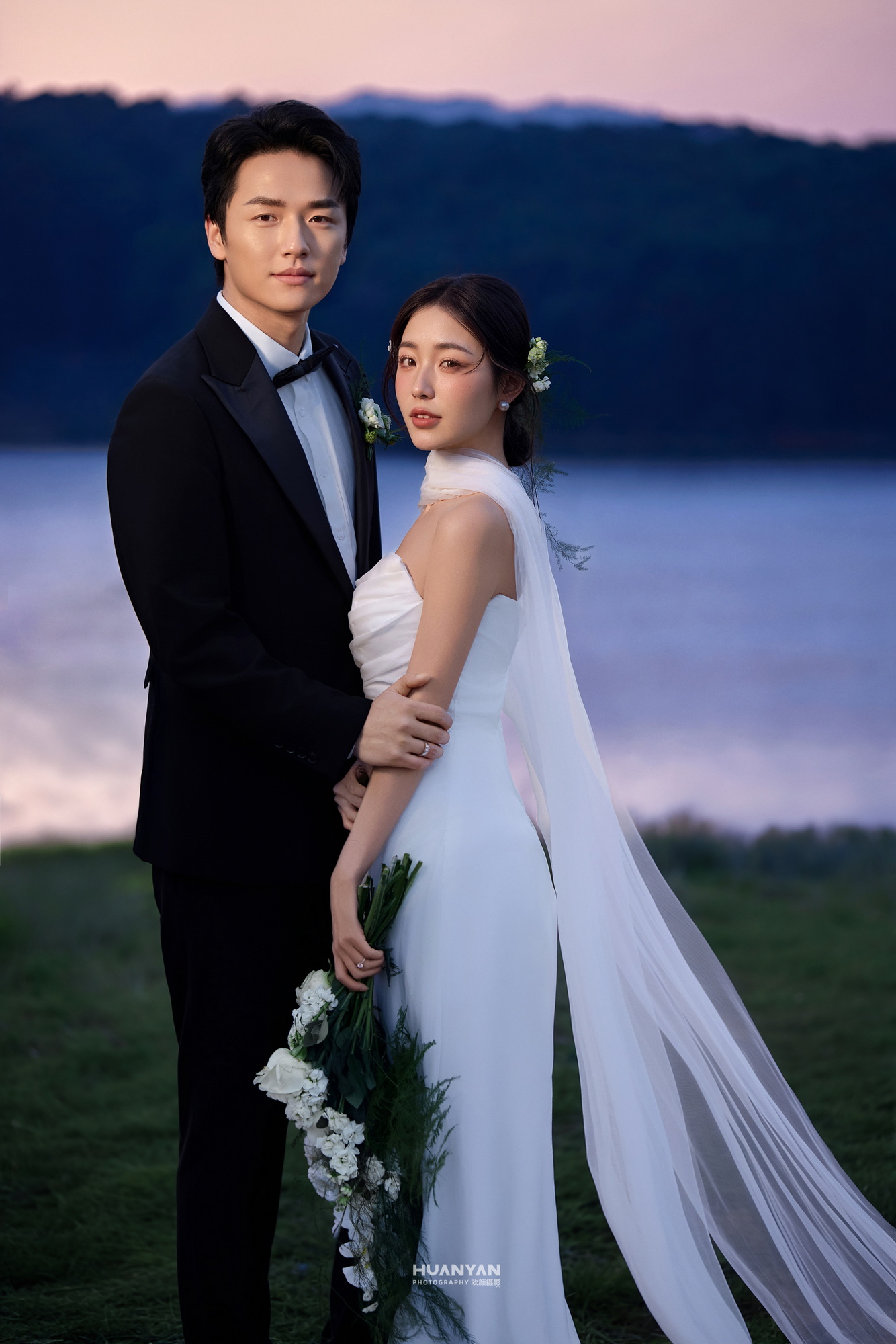 湖边森系风婚纱照实拍（湖蓝暮色系列）