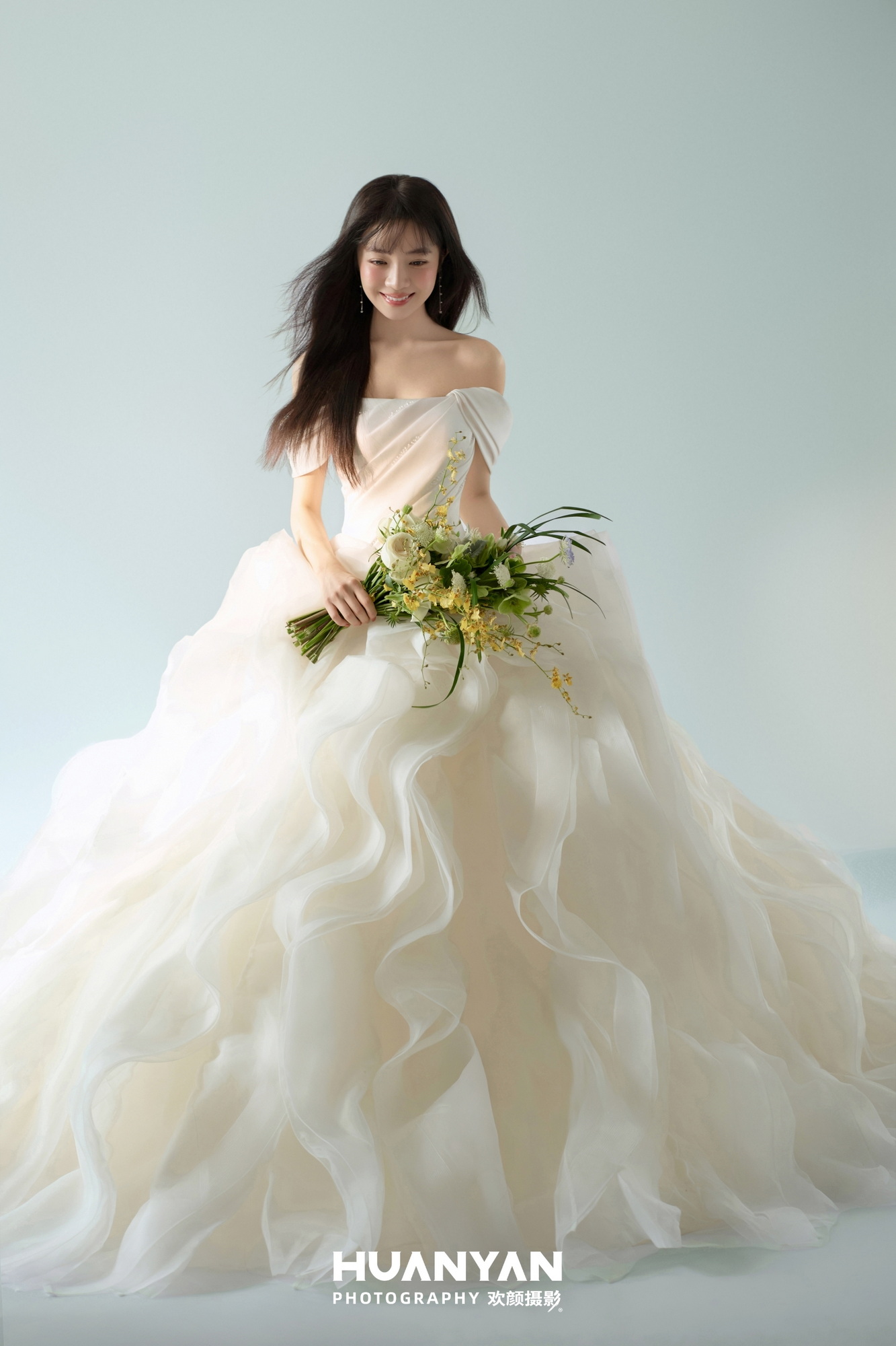 浅光叙白：高级感风婚纱照室内实拍