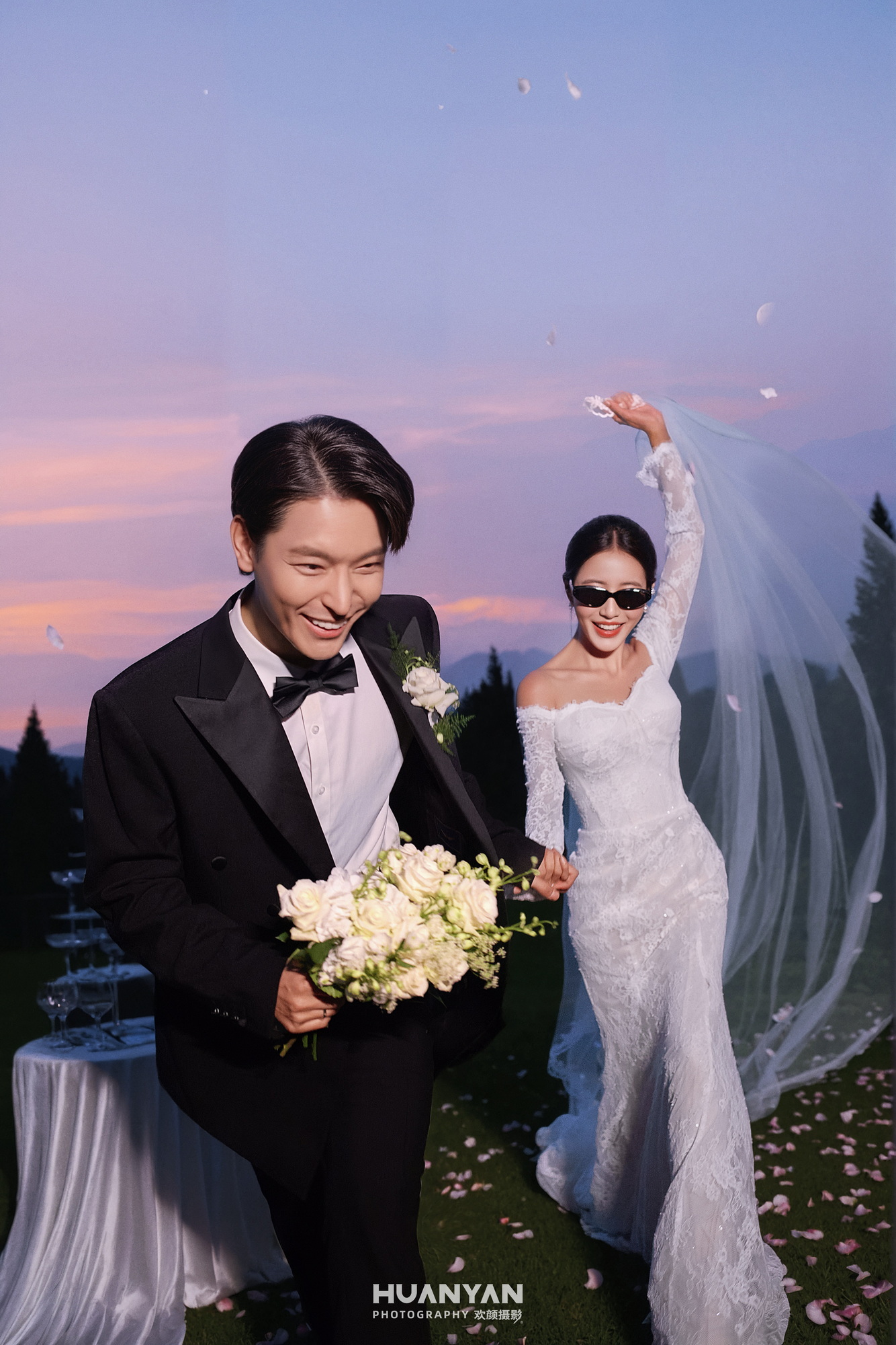 简约风婚纱照 · 室内场景 · 屿轻语集客片