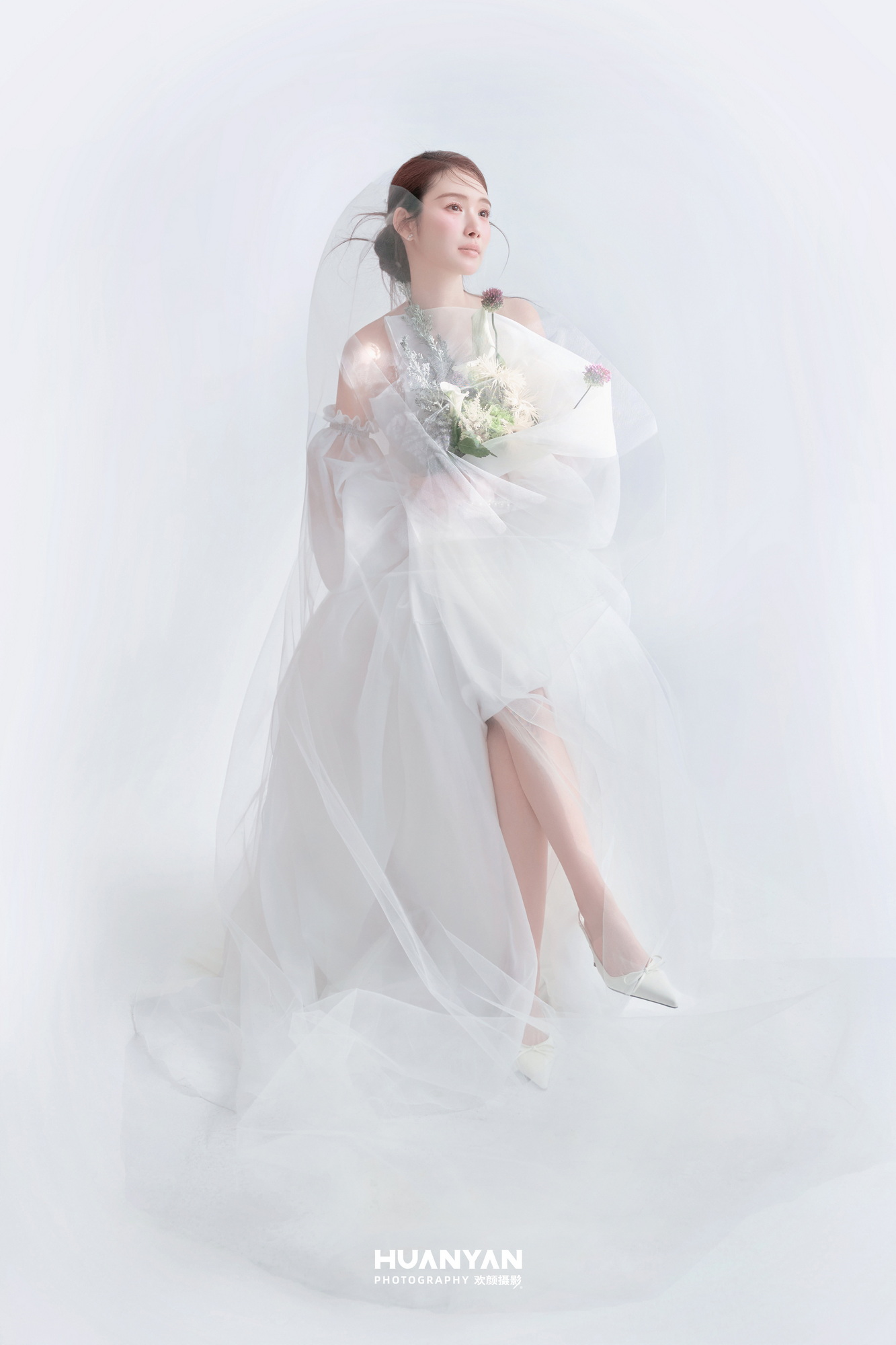 室内简约风婚纱照实拍（间礼序系列）