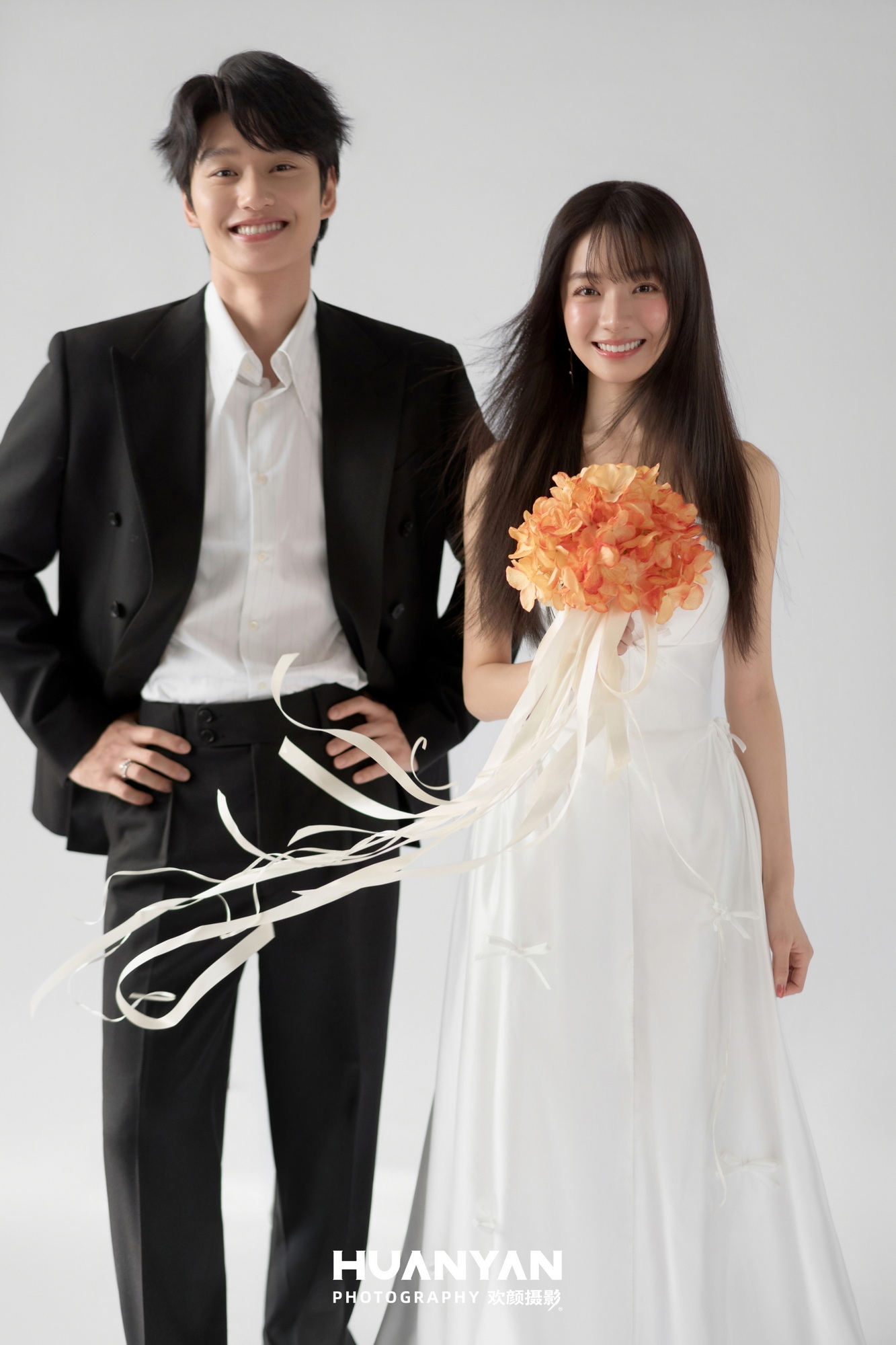白纱絮语客片第3张｜仪式感风婚纱照，摄于室内