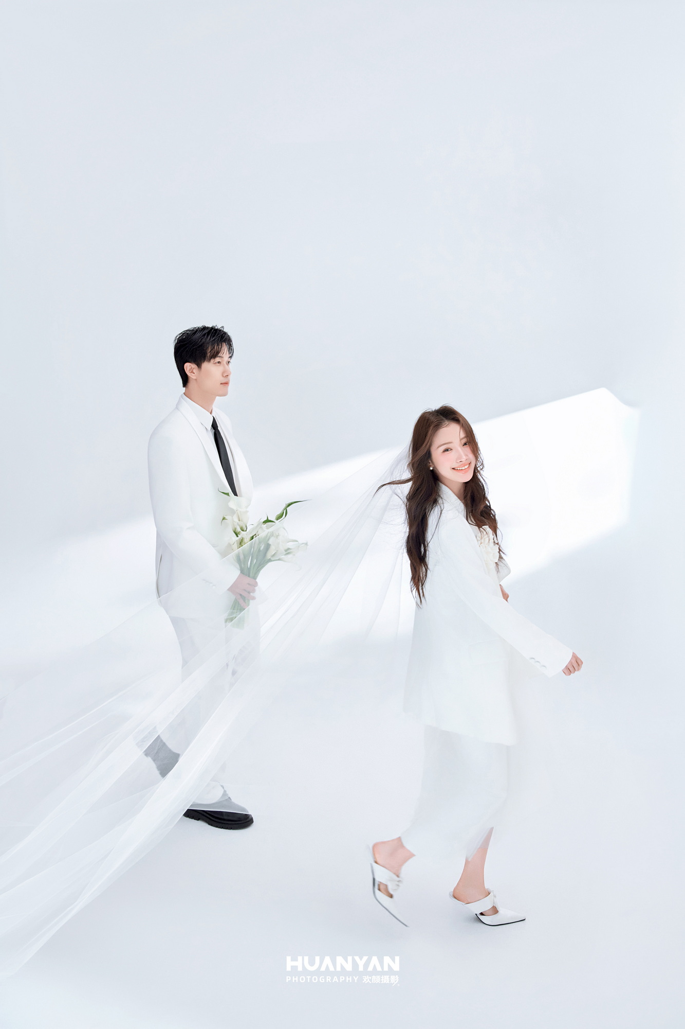 室内简约风婚纱照实拍（屿之梦系列）