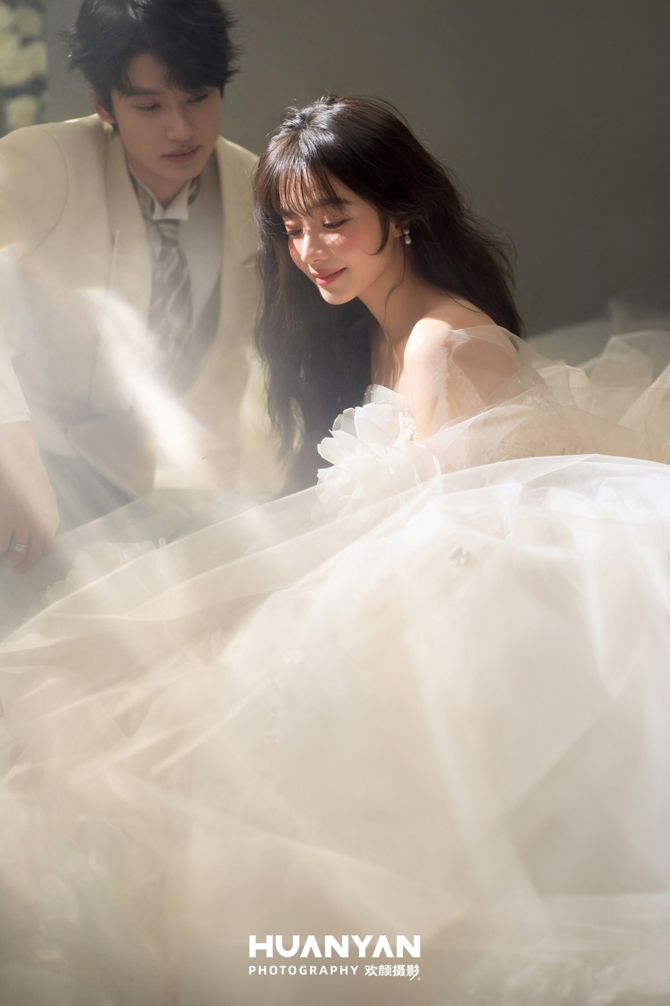 简约风婚纱照 · 室内场景 · 屿情书客片