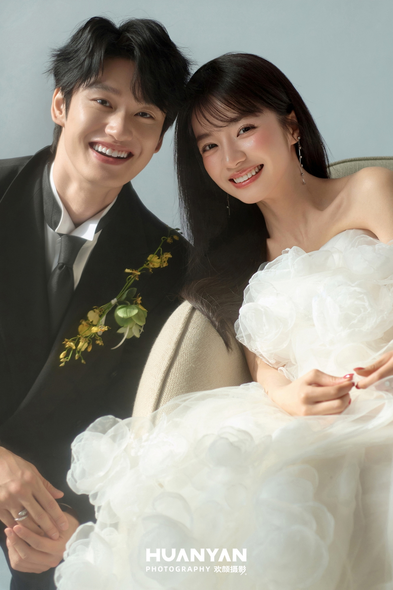 高级感风婚纱照 · 室内场景 · 浅光叙白客片