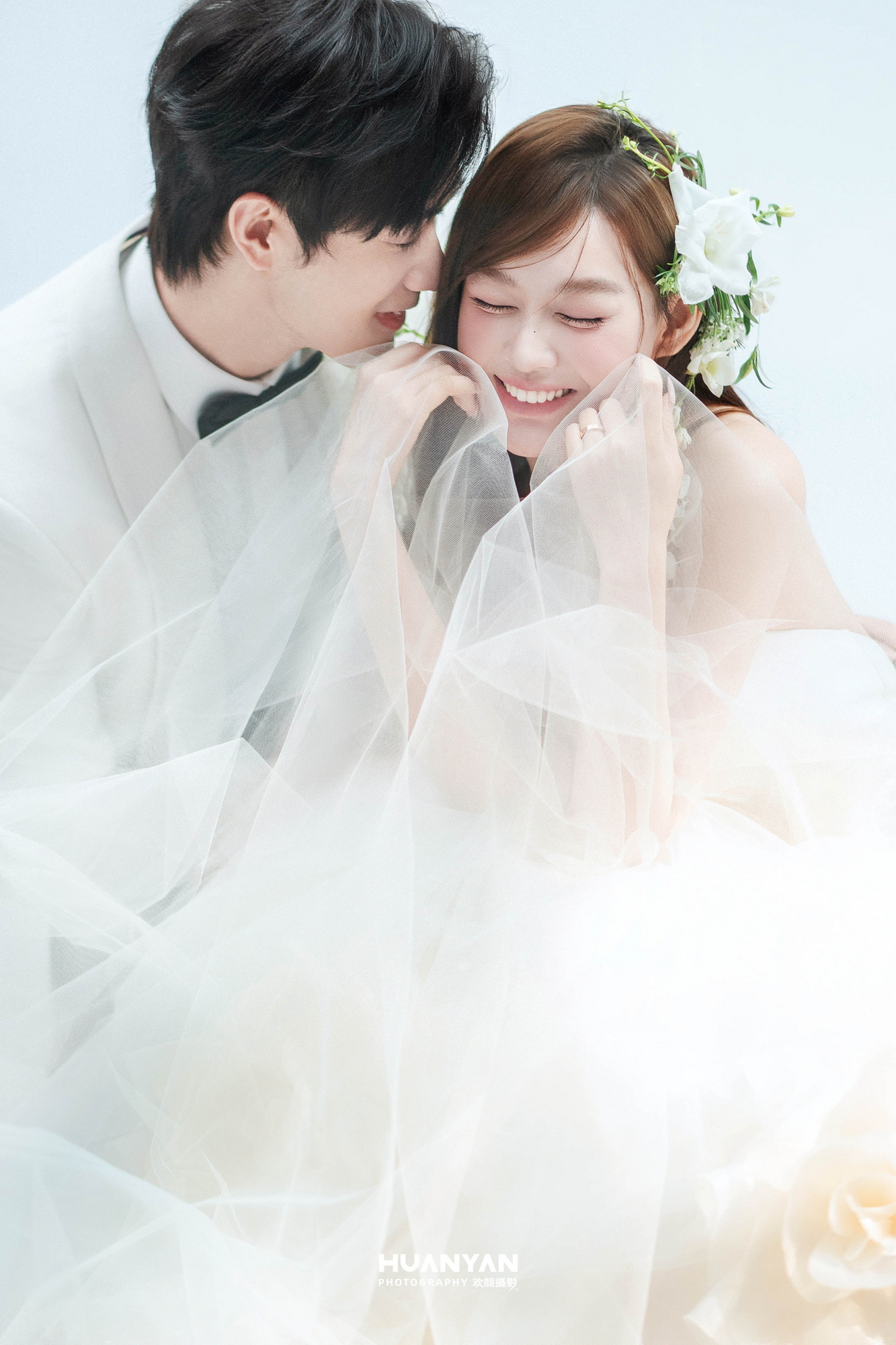 极简风婚纱照 · 室内场景 · 告白客片