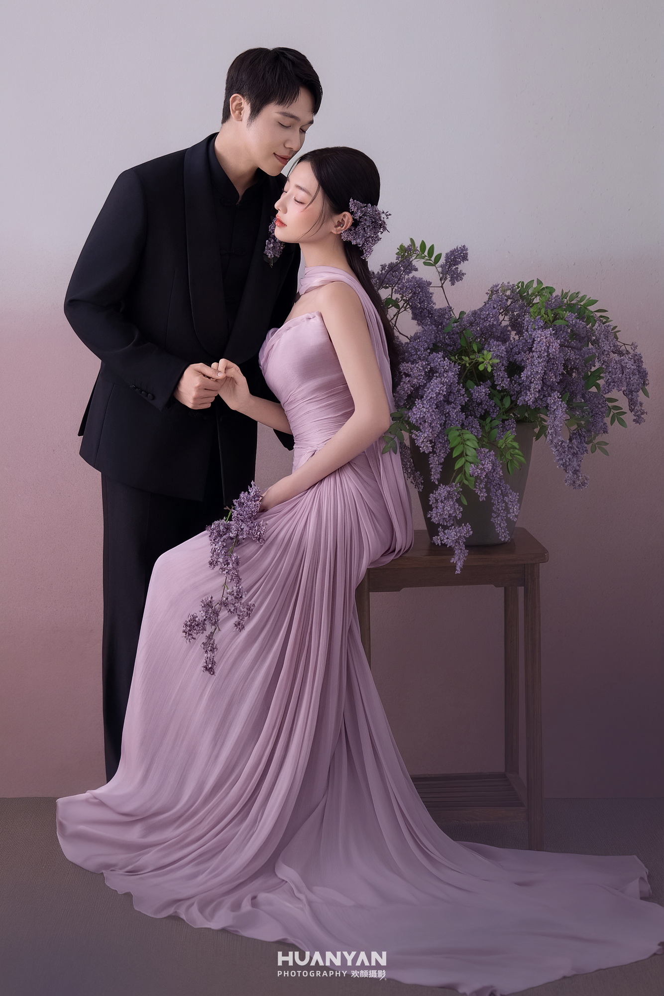 简约风婚纱照 · 草地场景 · 野牵风客片