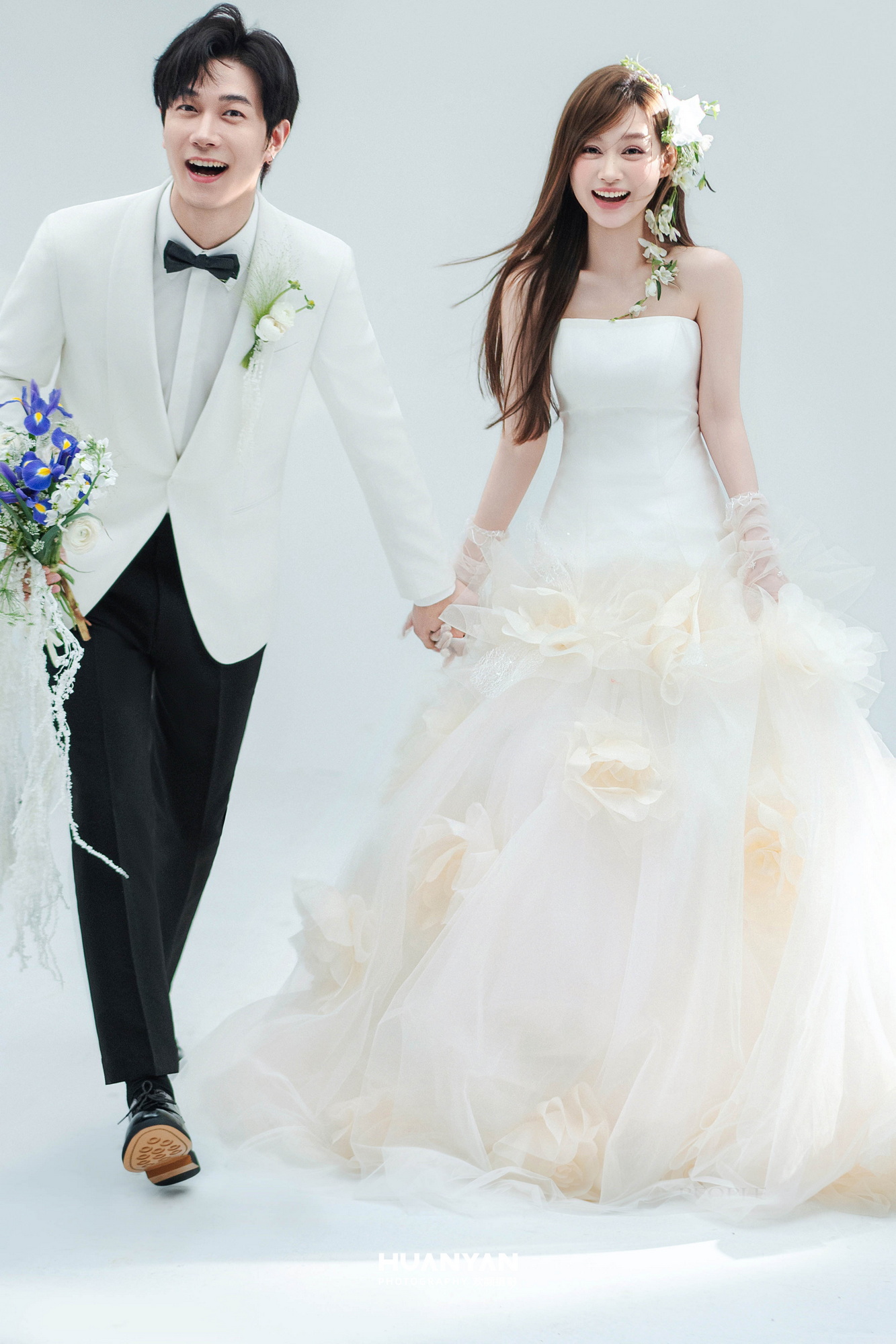 告白：极简风婚纱照室内实拍
