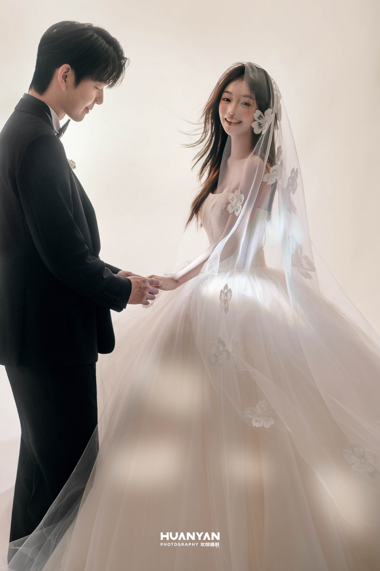 室内高级感风婚纱照实拍（暖光告白系列）
