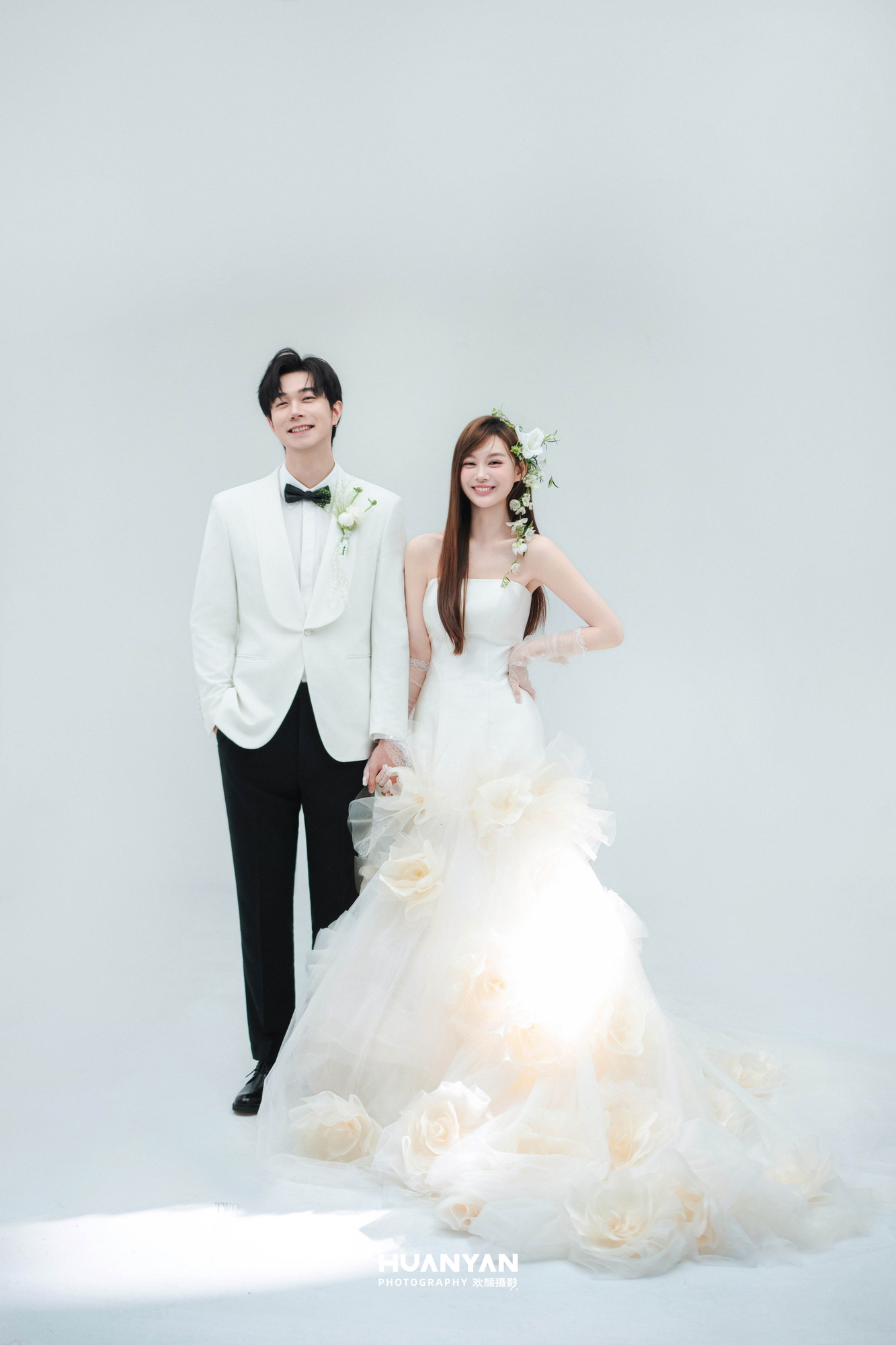 极简风婚纱照 · 室内场景 · 告白客片
