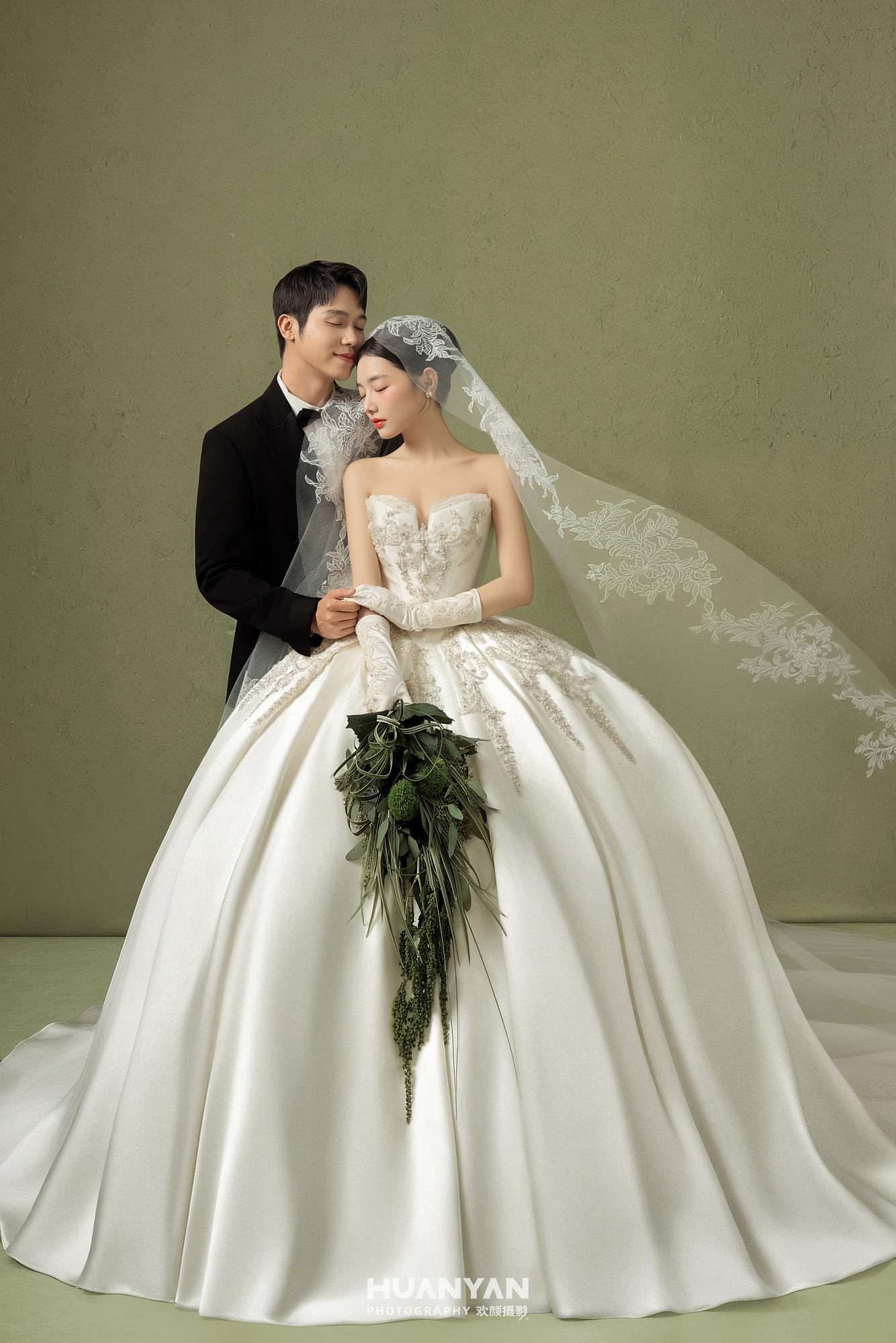 简约风婚纱照 · 室内场景 · 屿私语客片