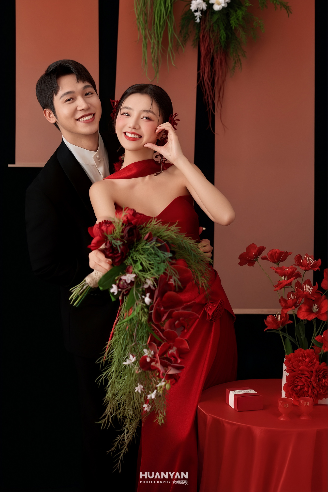 极简风婚纱照 · 草地场景 · 野告白客片
