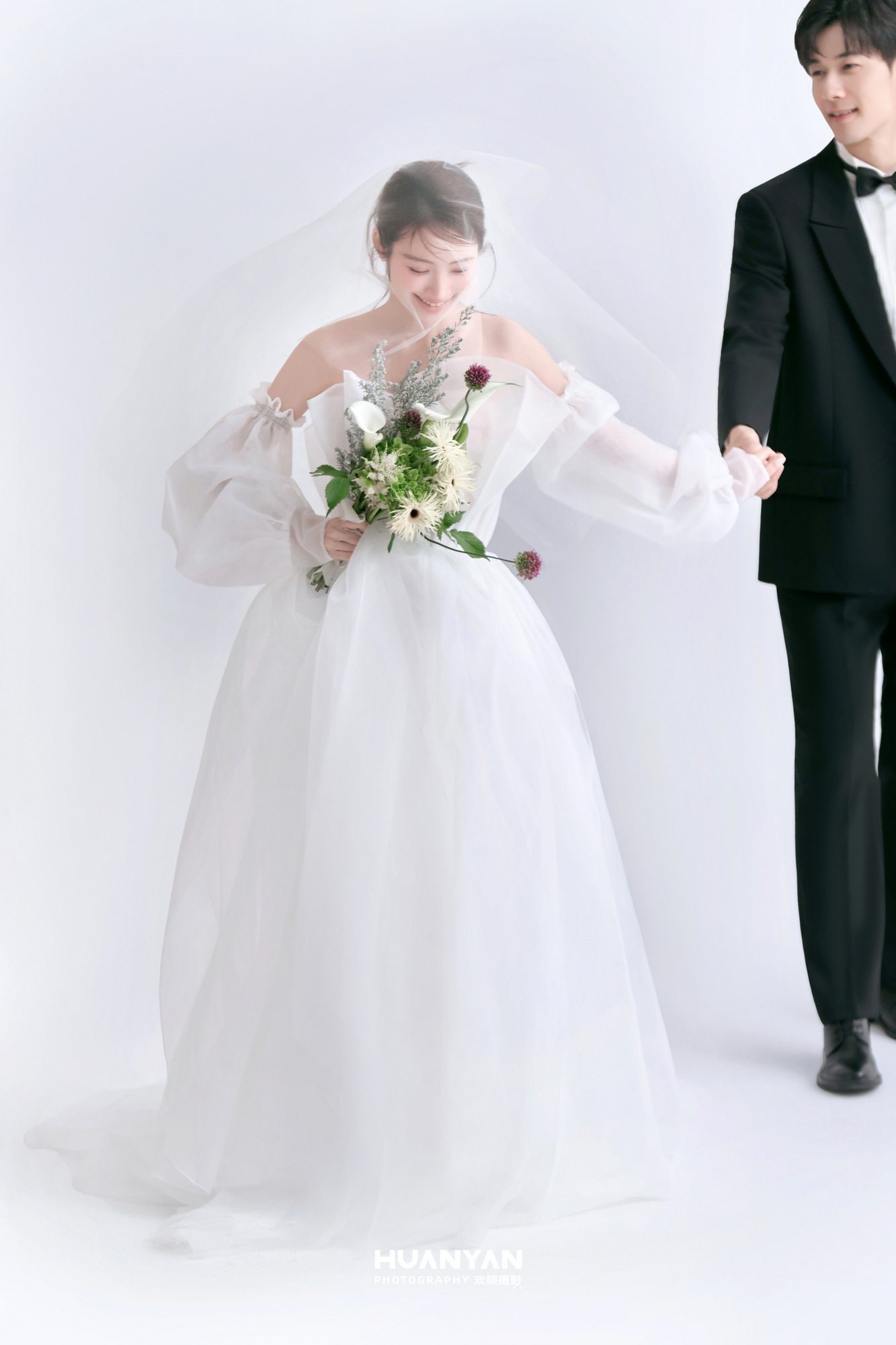 室内简约风婚纱照实拍（间礼序系列）