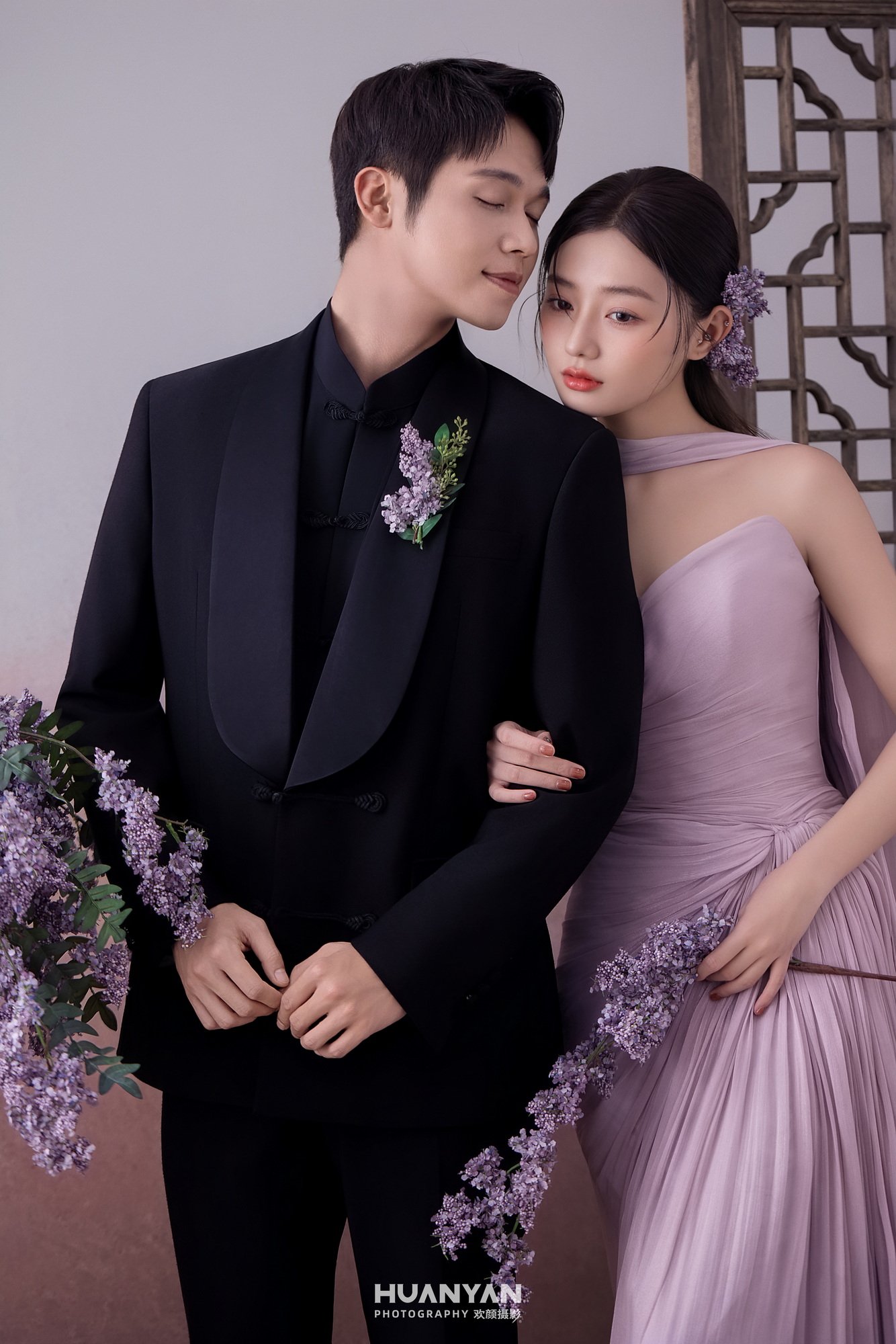 简约风婚纱照 · 草地场景 · 野牵风客片