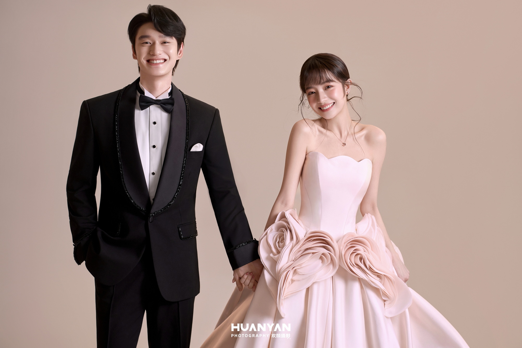 简约风婚纱照 · 室内场景 · 粉雾情书·69客片