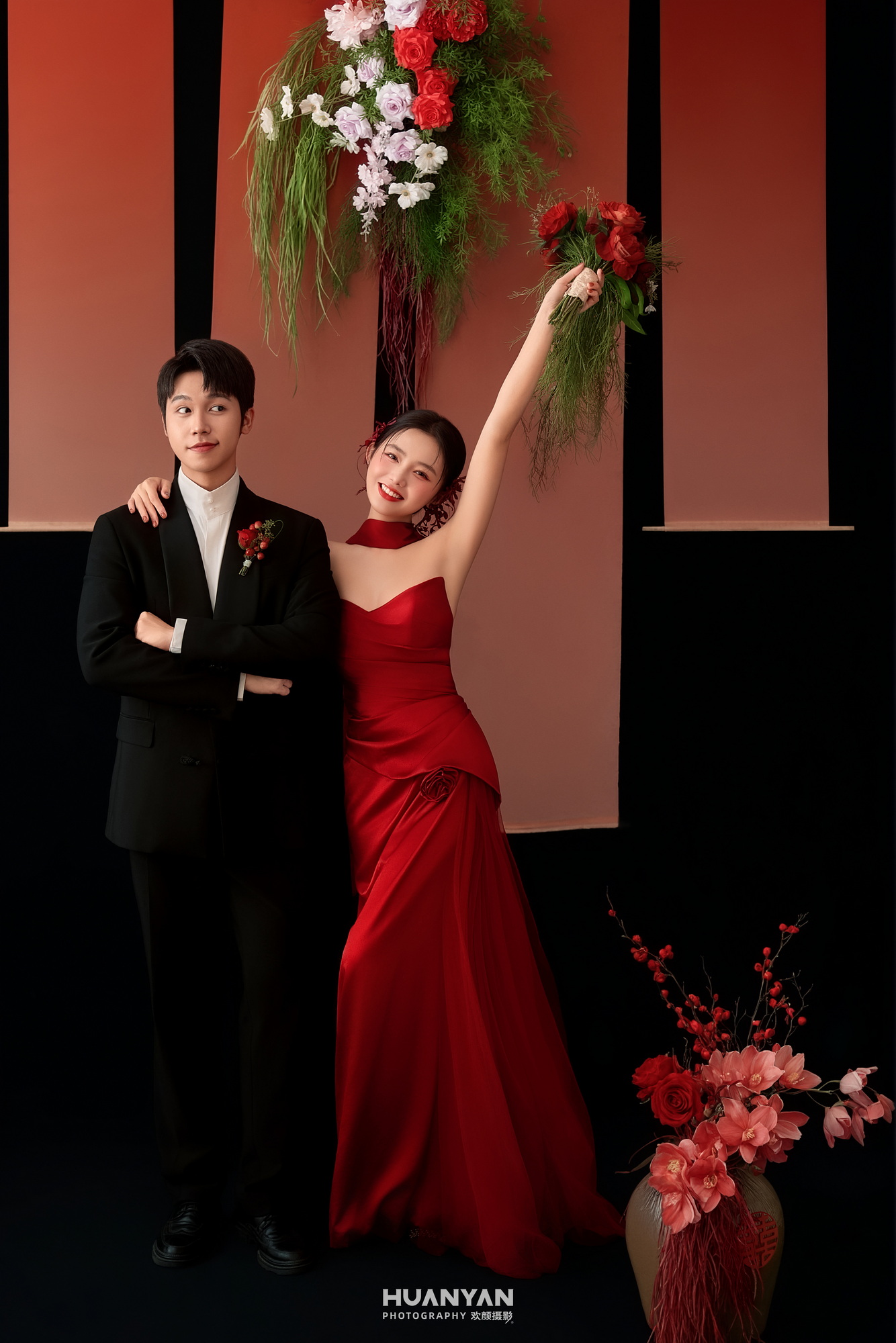 野告白：极简风婚纱照草地实拍