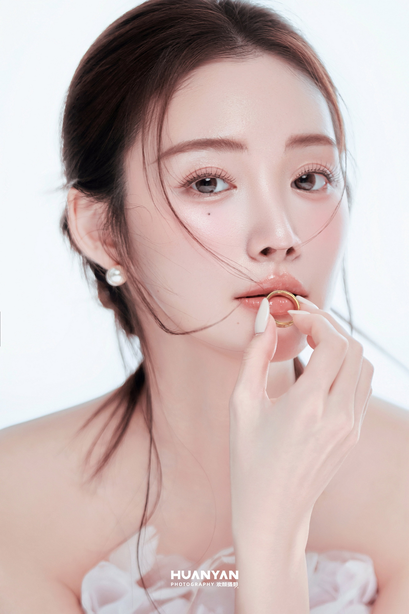 草地简约风婚纱照实拍（野星漫系列）