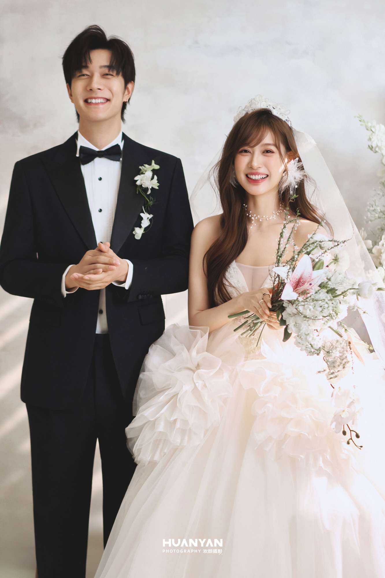 室内高级感风婚纱照实拍（微光仪式感系列）
