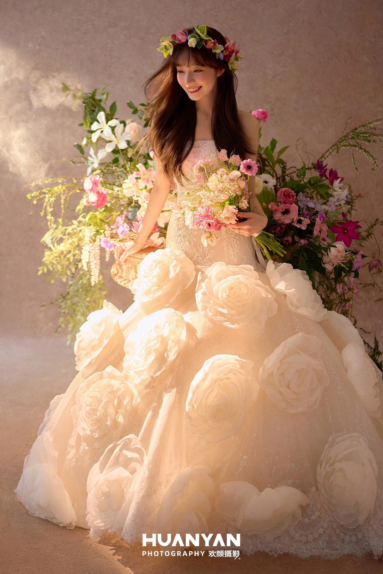 花漾秘语客片第7张｜简约风婚纱照，摄于公园