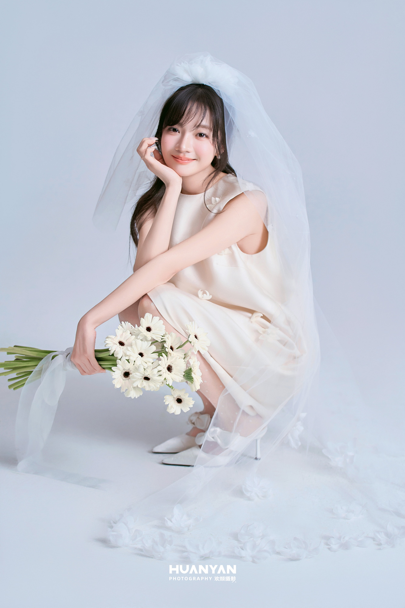 室内简约风婚纱照实拍（雾情书系列）