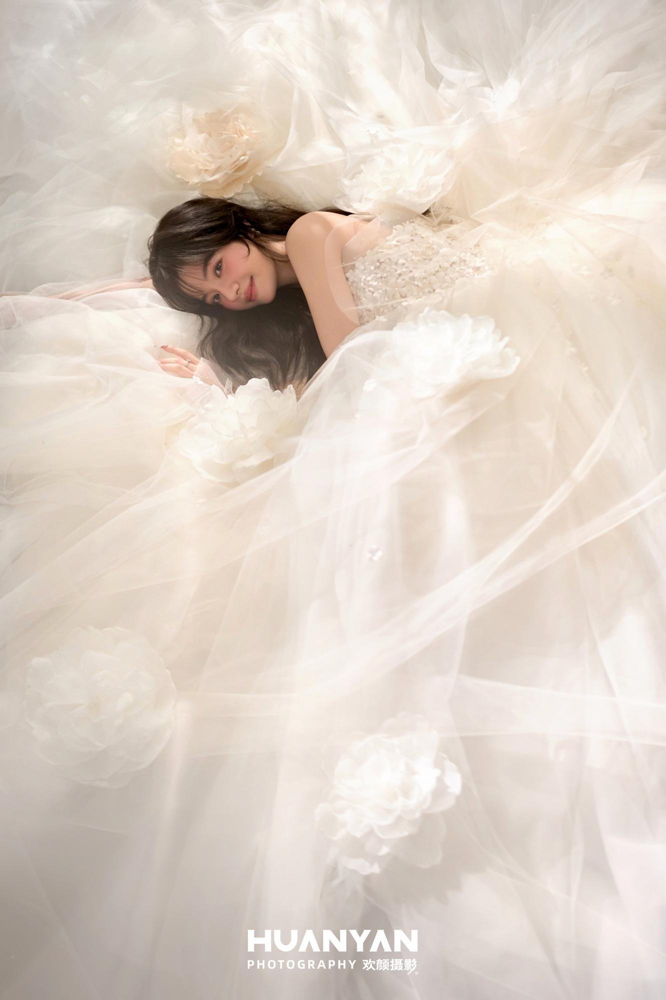 室内简约风婚纱照实拍（屿情书系列）