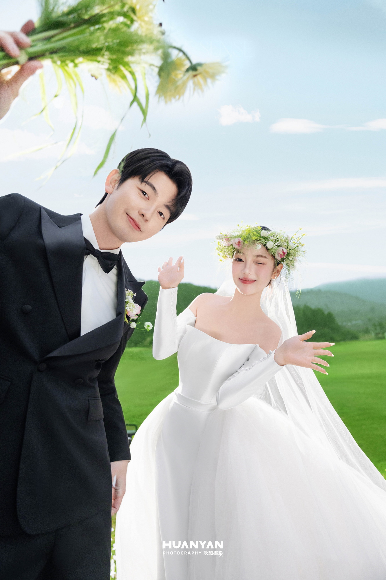轻氧风婚纱照 · 草地场景 · 绿野仙纱客片
