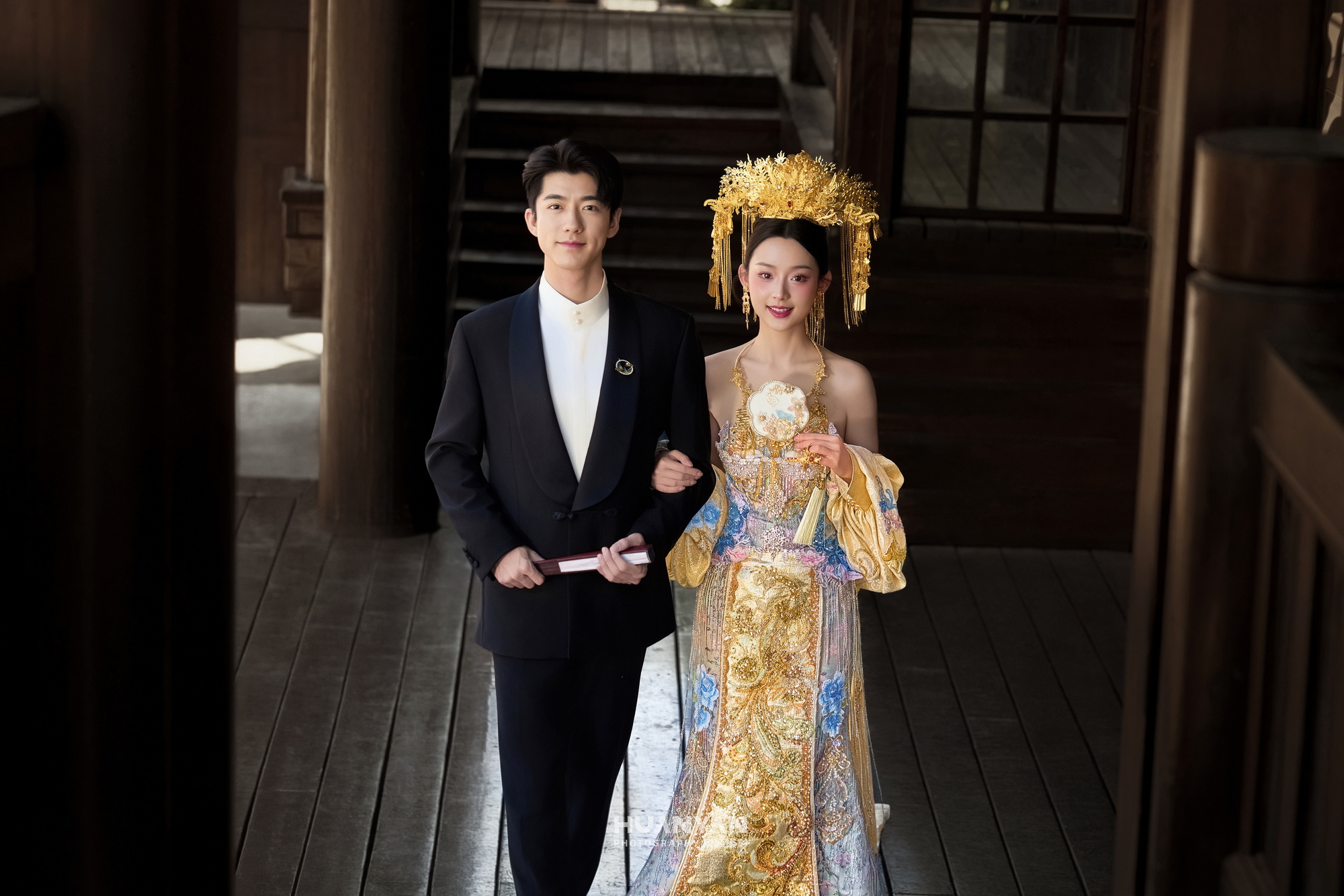 室内极简风婚纱照实拍（屿白纱集系列）