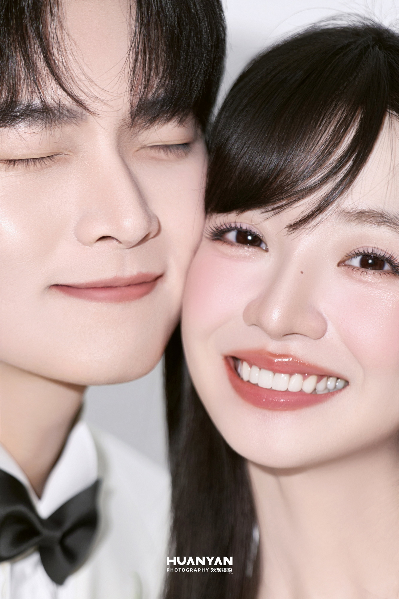 简约风婚纱照 · 室内场景 · 间漫步客片