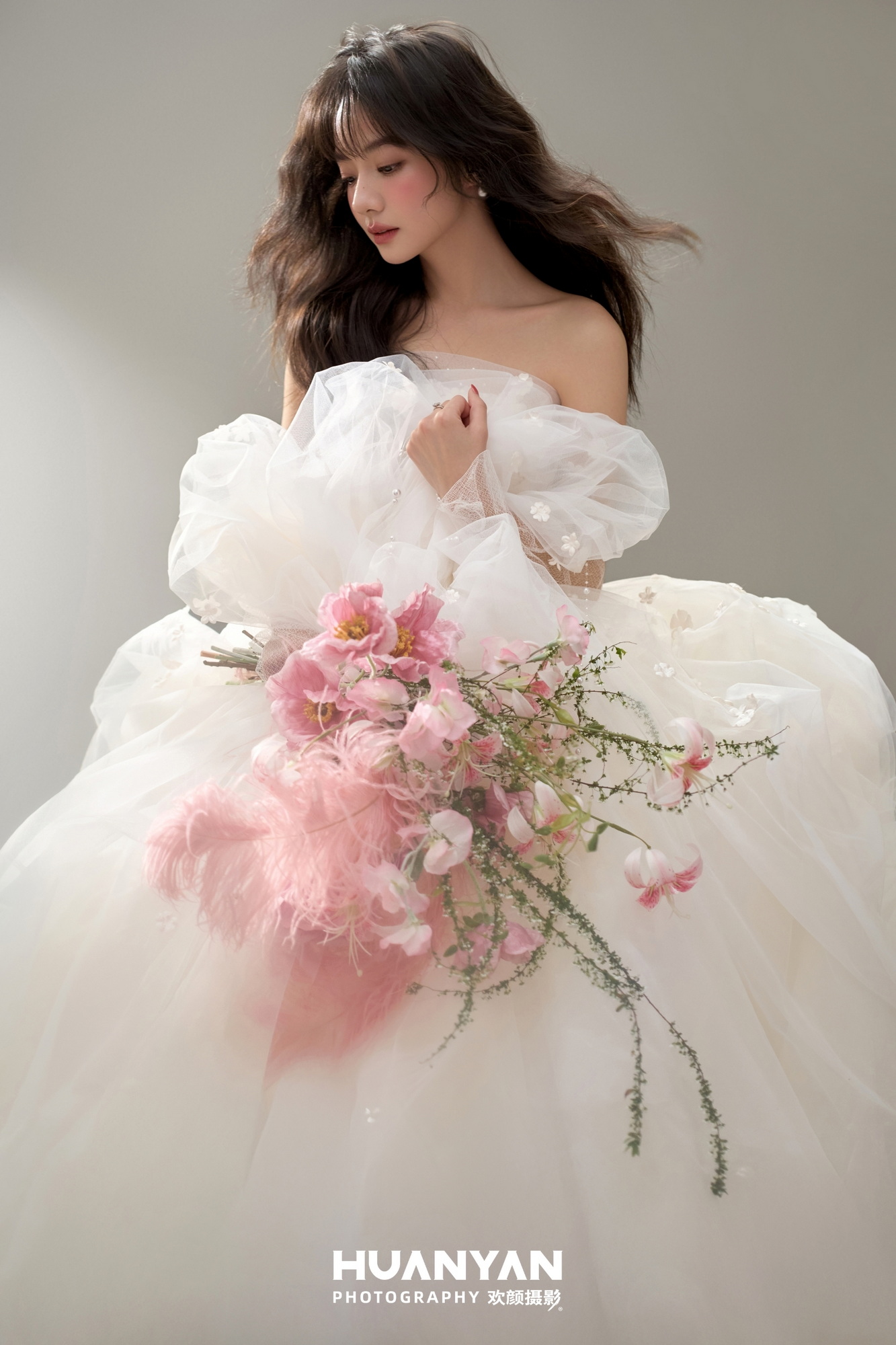 简约风婚纱照 · 室内场景 · 屿情书客片