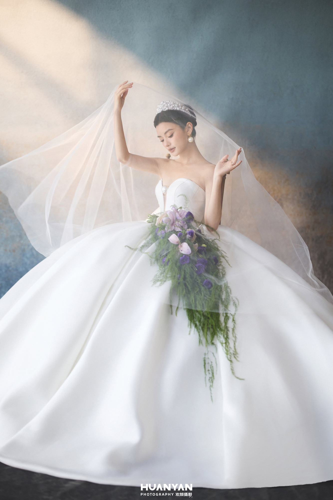 简约风婚纱照 · 室内场景 · 黛忆客片