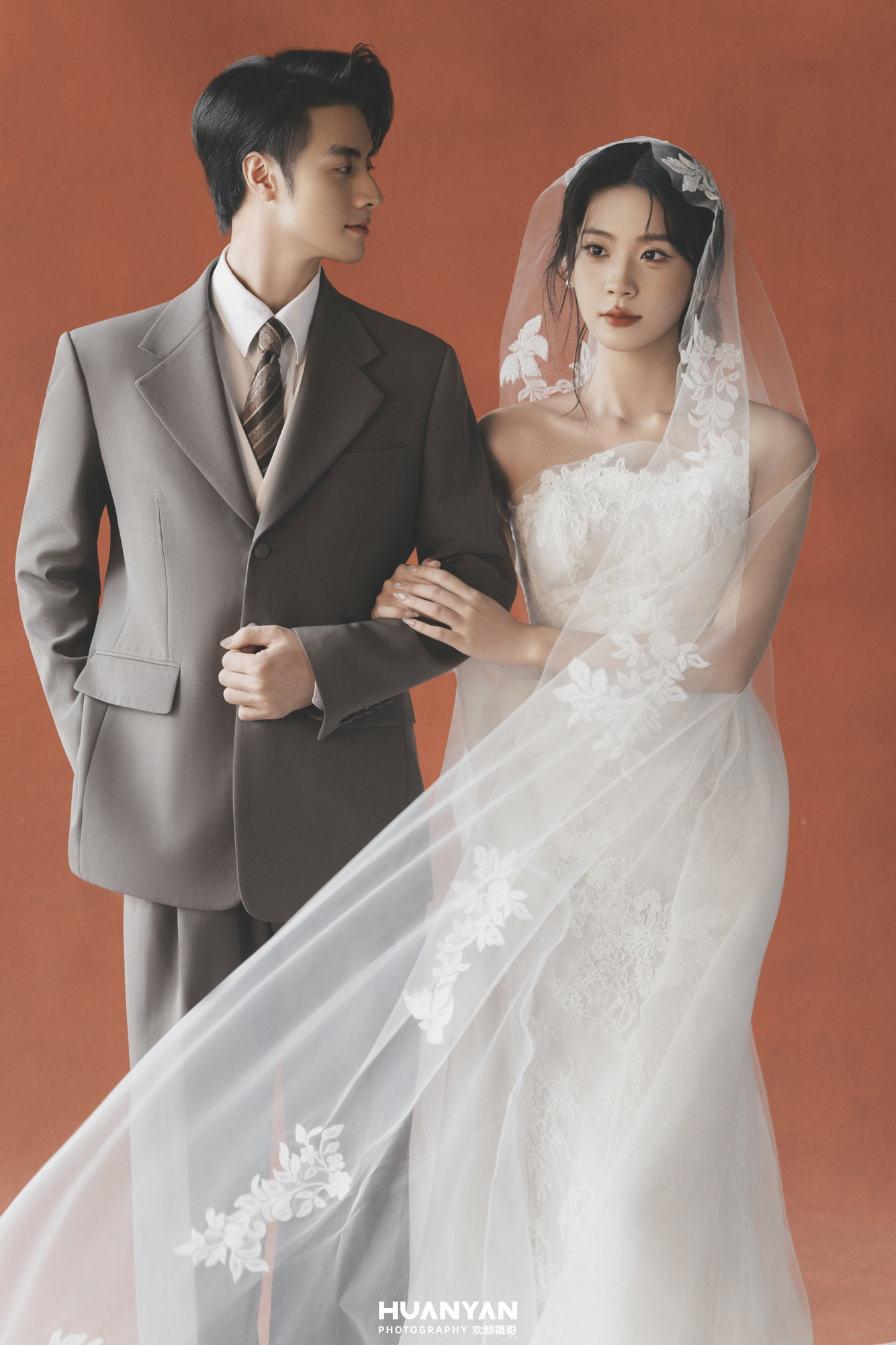 星笺：简约风婚纱照室内实拍