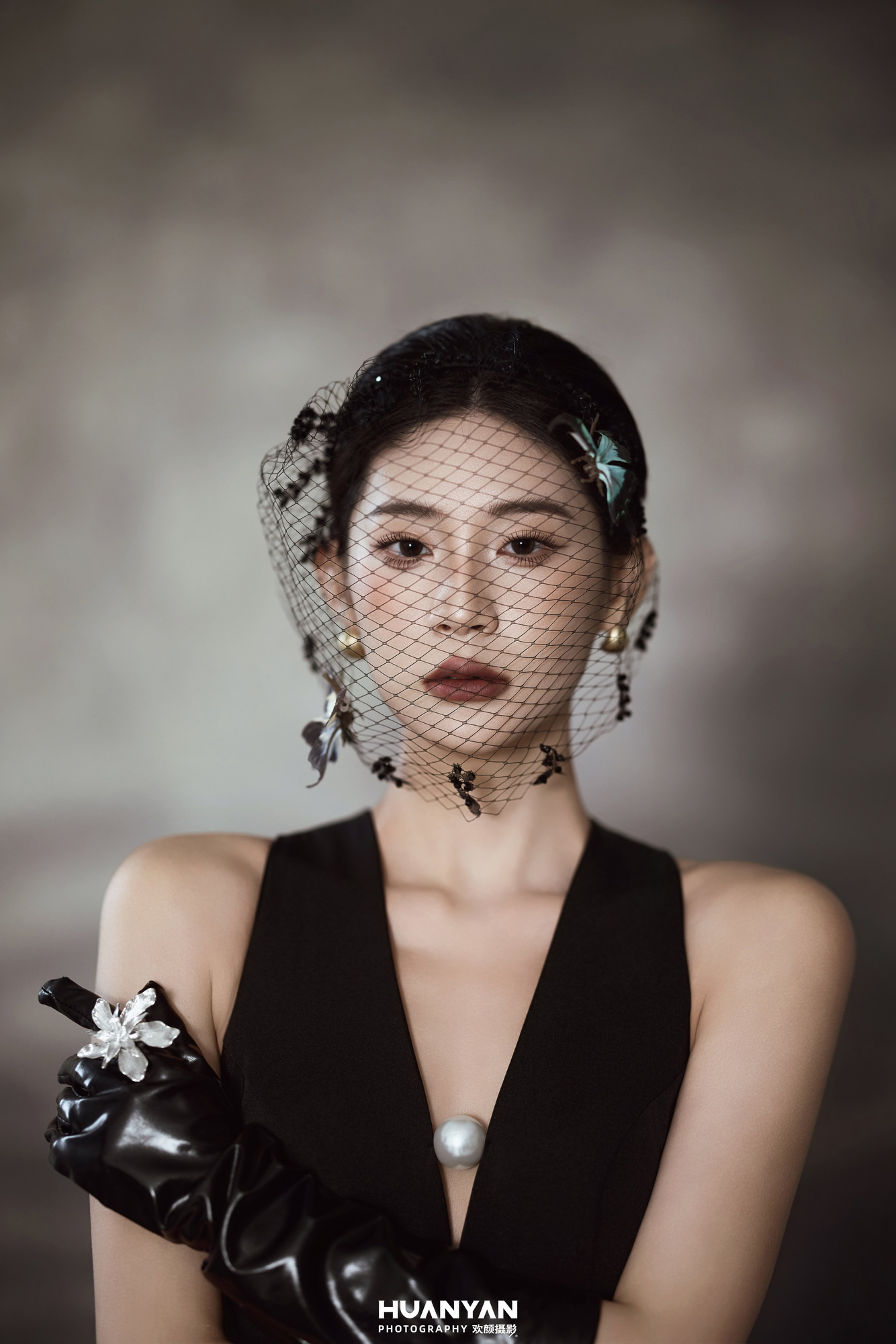 高级感风婚纱照 · 室内场景 · 雾光客片