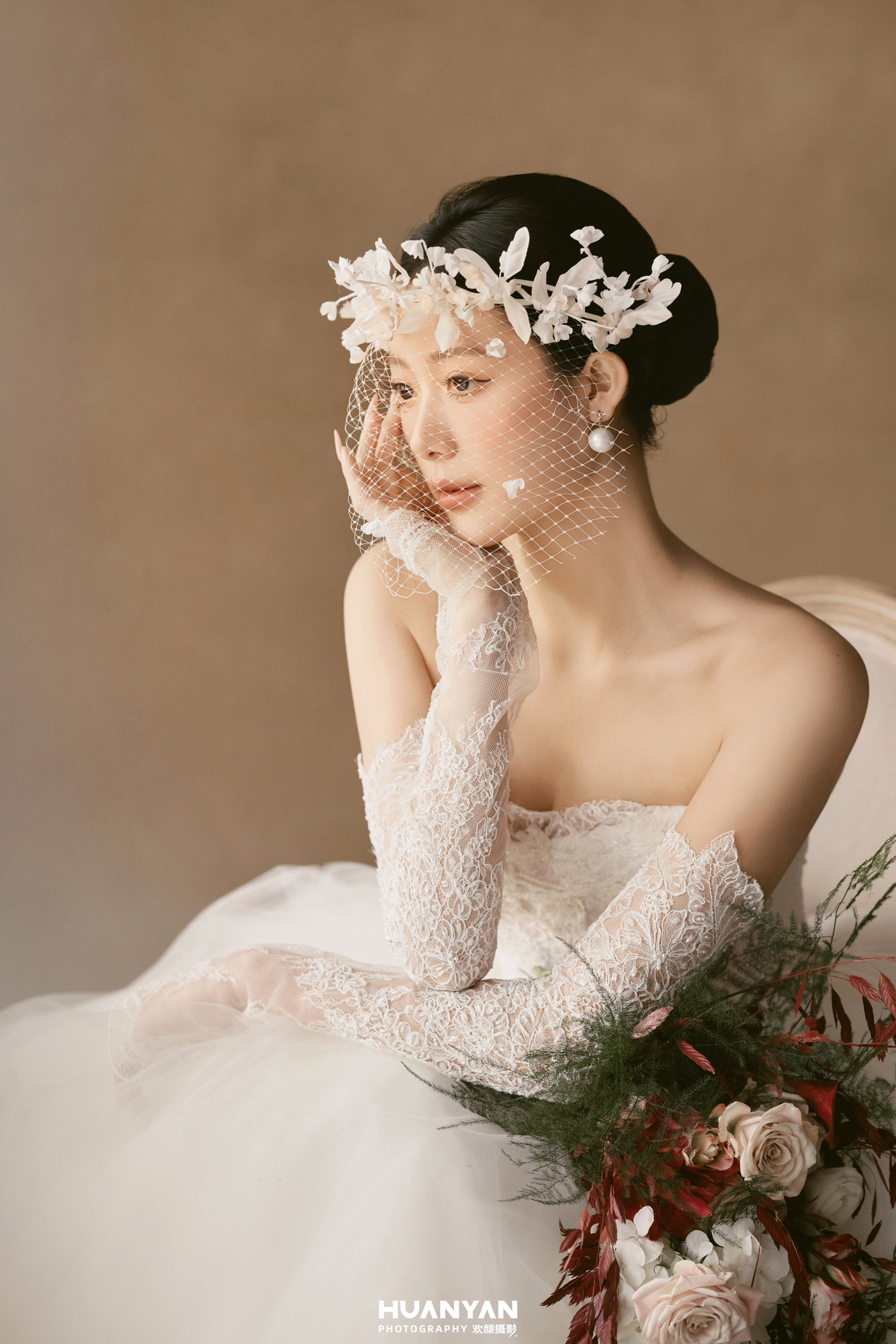 室内高级感风婚纱照实拍（绒光序章系列）