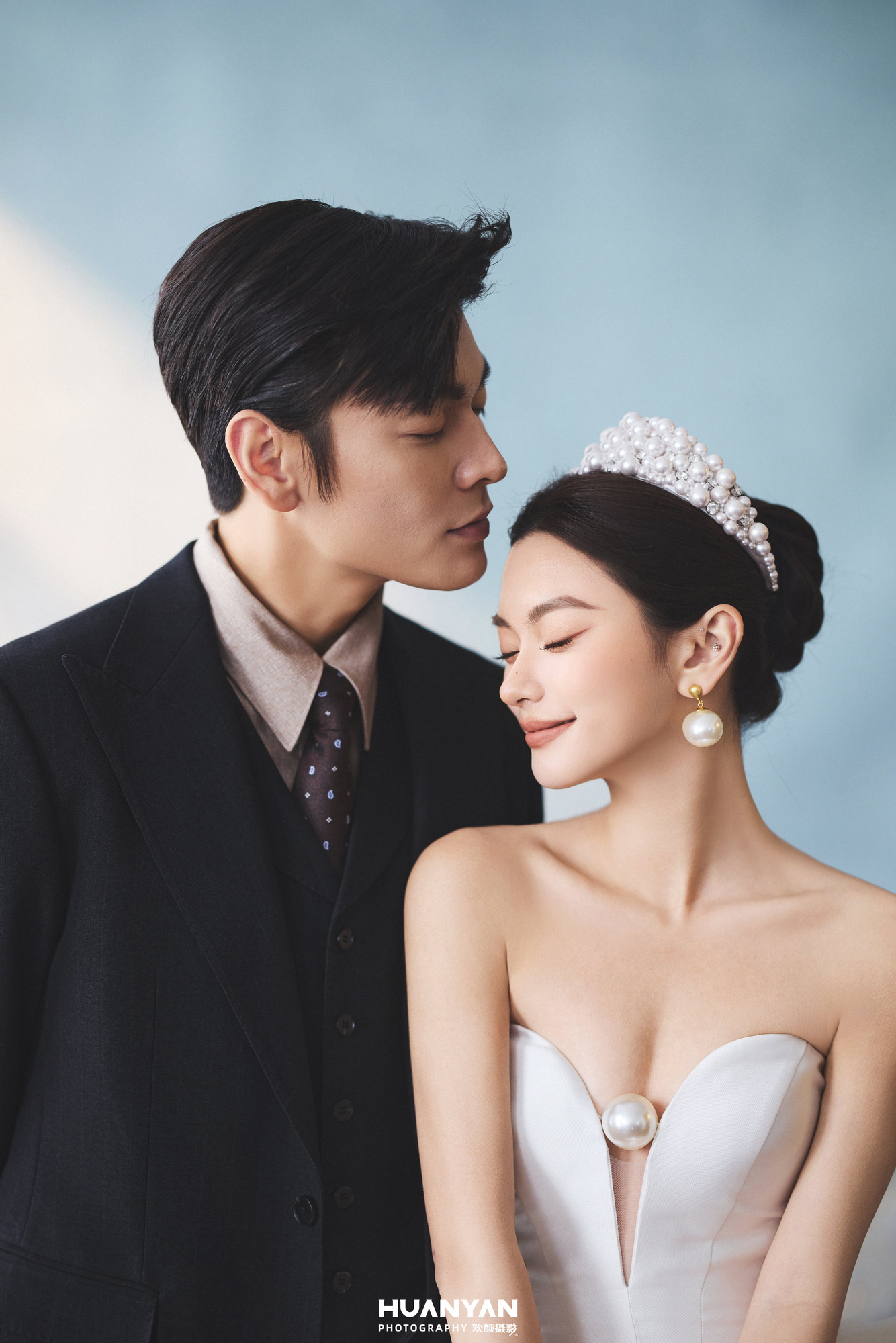简约风婚纱照 · 室内场景 · 黛忆客片