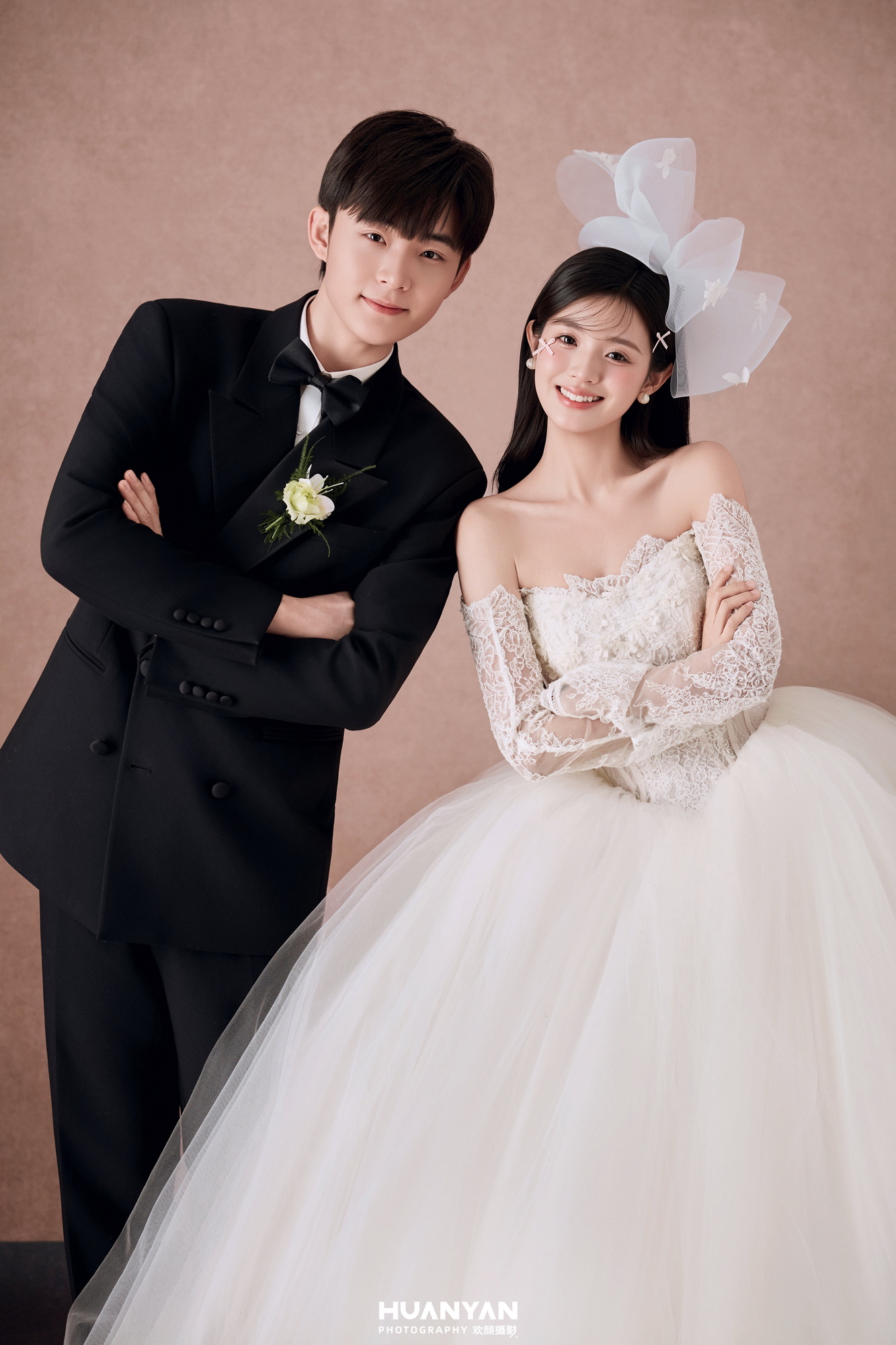 简约风婚纱照 · 草地场景 · 野仙纱客片